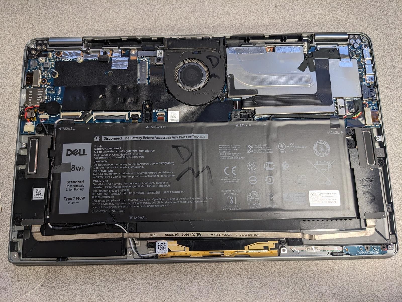DELL LATITUDE 7400 2-IN-1 i5-8365U @ 1.60GHz, 16GB RAM, NO HDD/OS