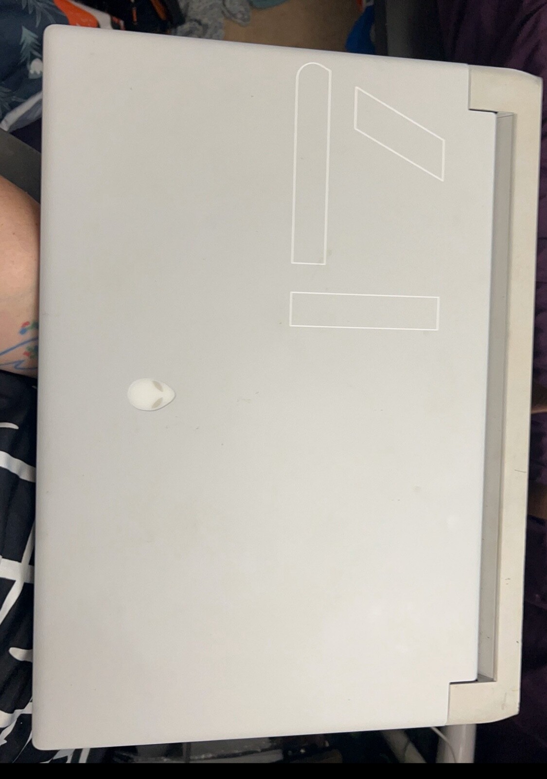 Alienware X17 R1, I7-11800 2.3ghz, RTX 3080, 1TB SSD