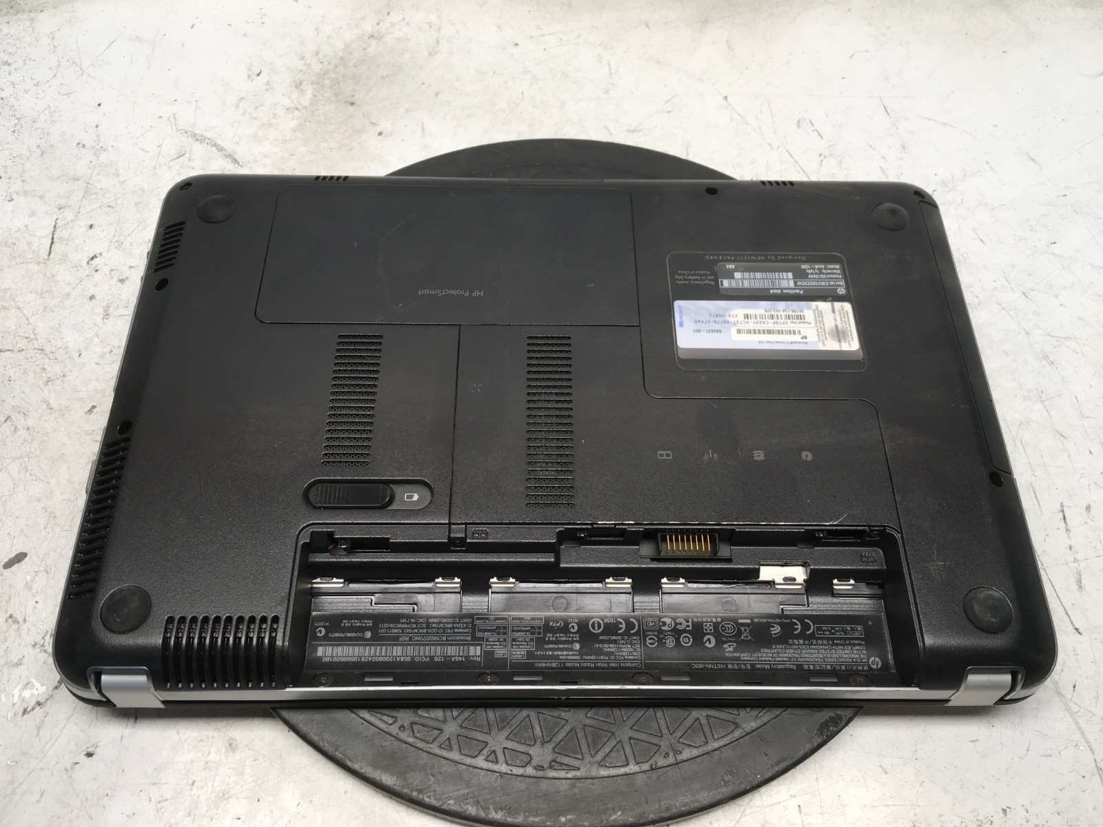 HP Pavilion DM4T-1200 Intel i7-M640 2.8GHz 8 GB NO HDD