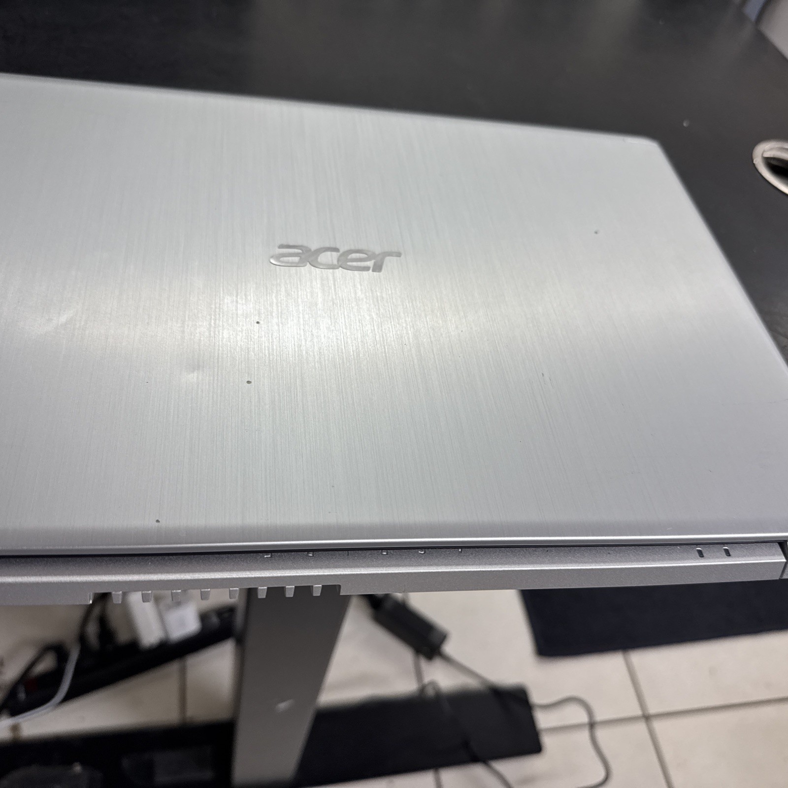 Acer Aspire 5 A515-43 Ryzen 3 3200U 4GB DDR4 RAM 128GB WIN 11 *bad Trackpad