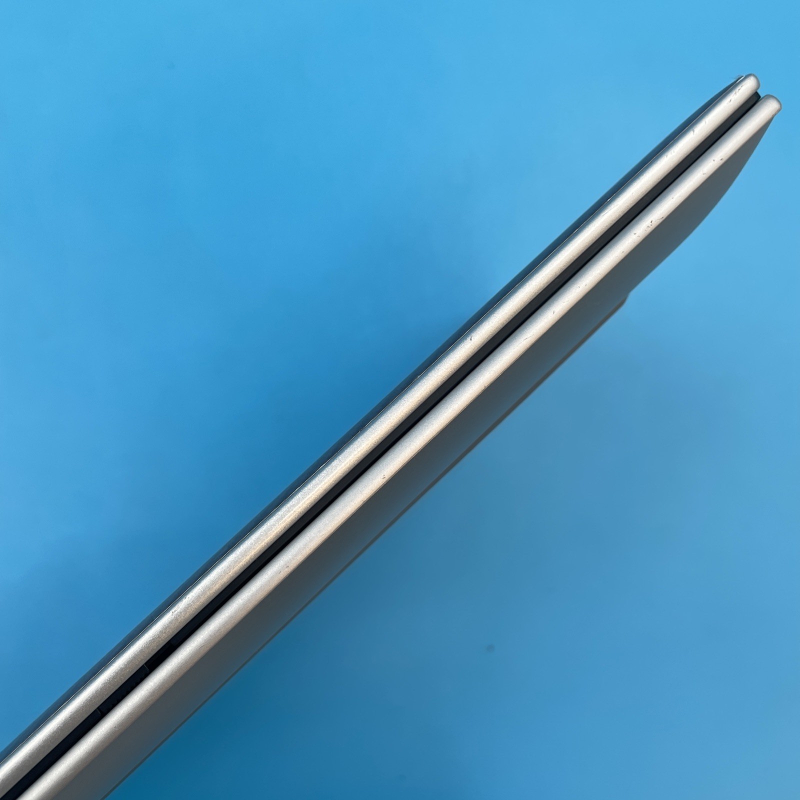 HP EliteBook 840 G10 | i5-1345U | 16GB RAM | 256GB SSD | WIN 11 PRO | 77% BATT