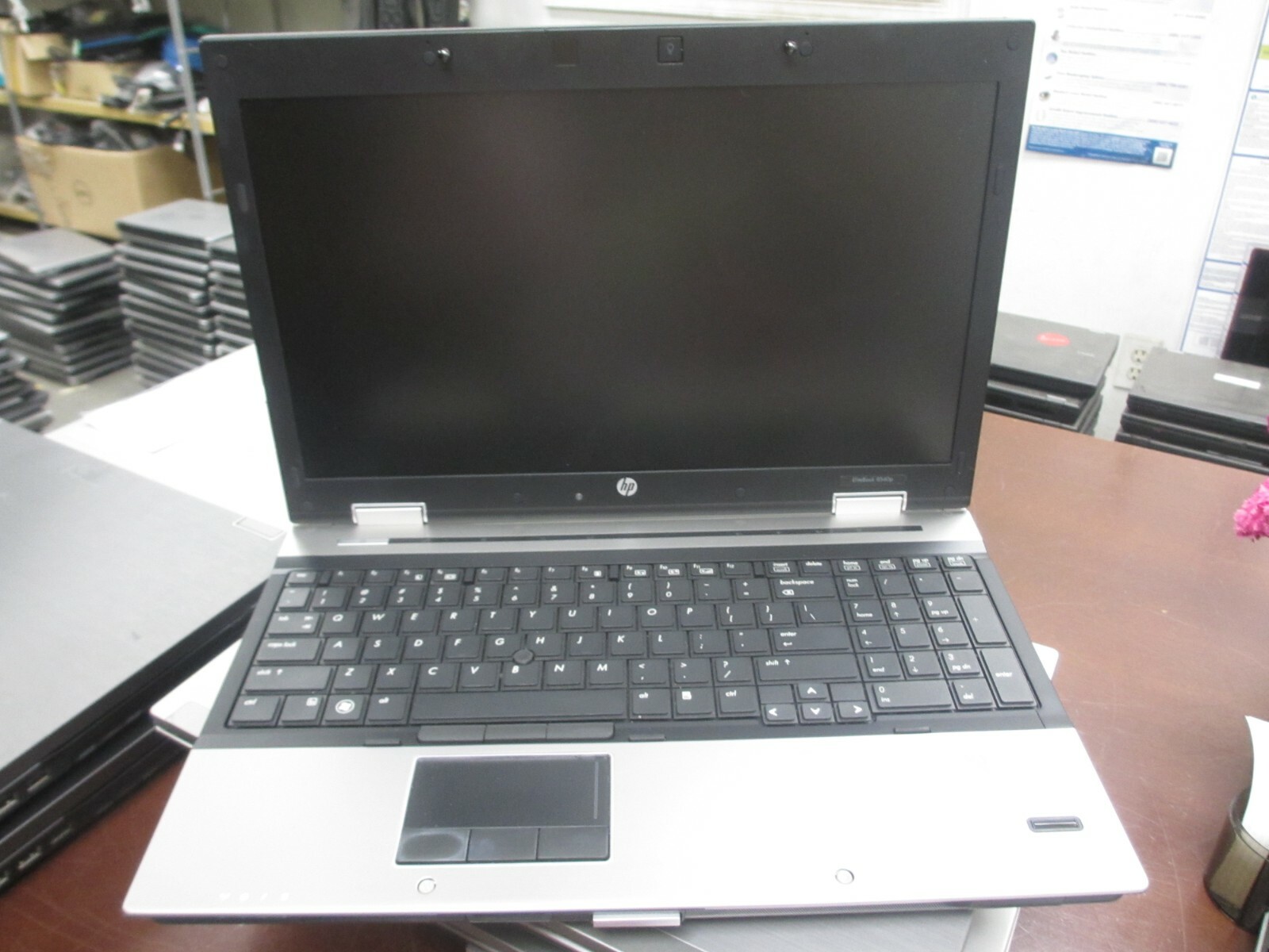 HP ELITEBOOK 8540P i5 M560 2.67GHz 8GB 160GB DVD-RW Laptop w/ AC [NO WEBCAM/OS]
