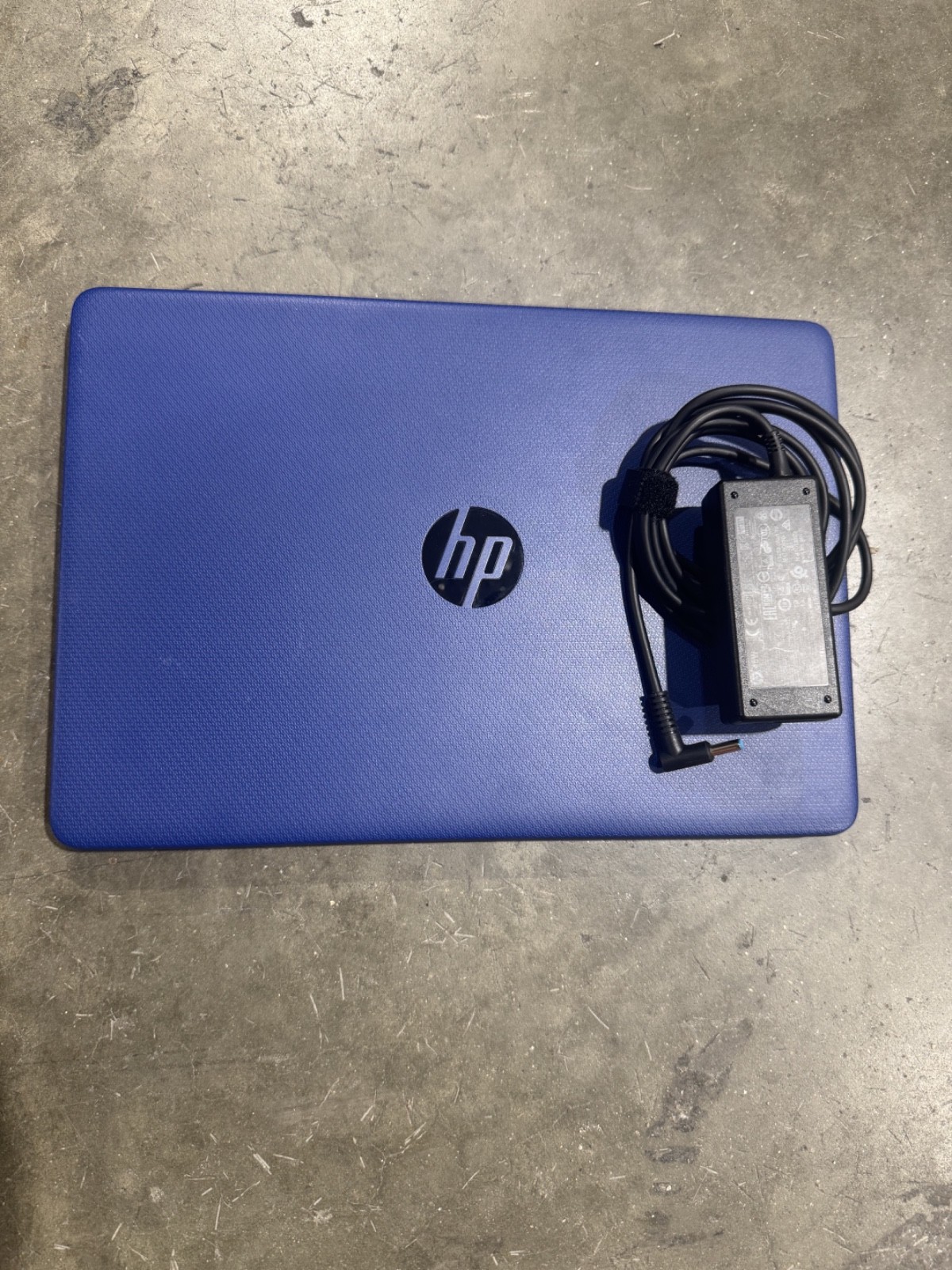HP Laptop (14-dq0055dx) 14″- blue + charger