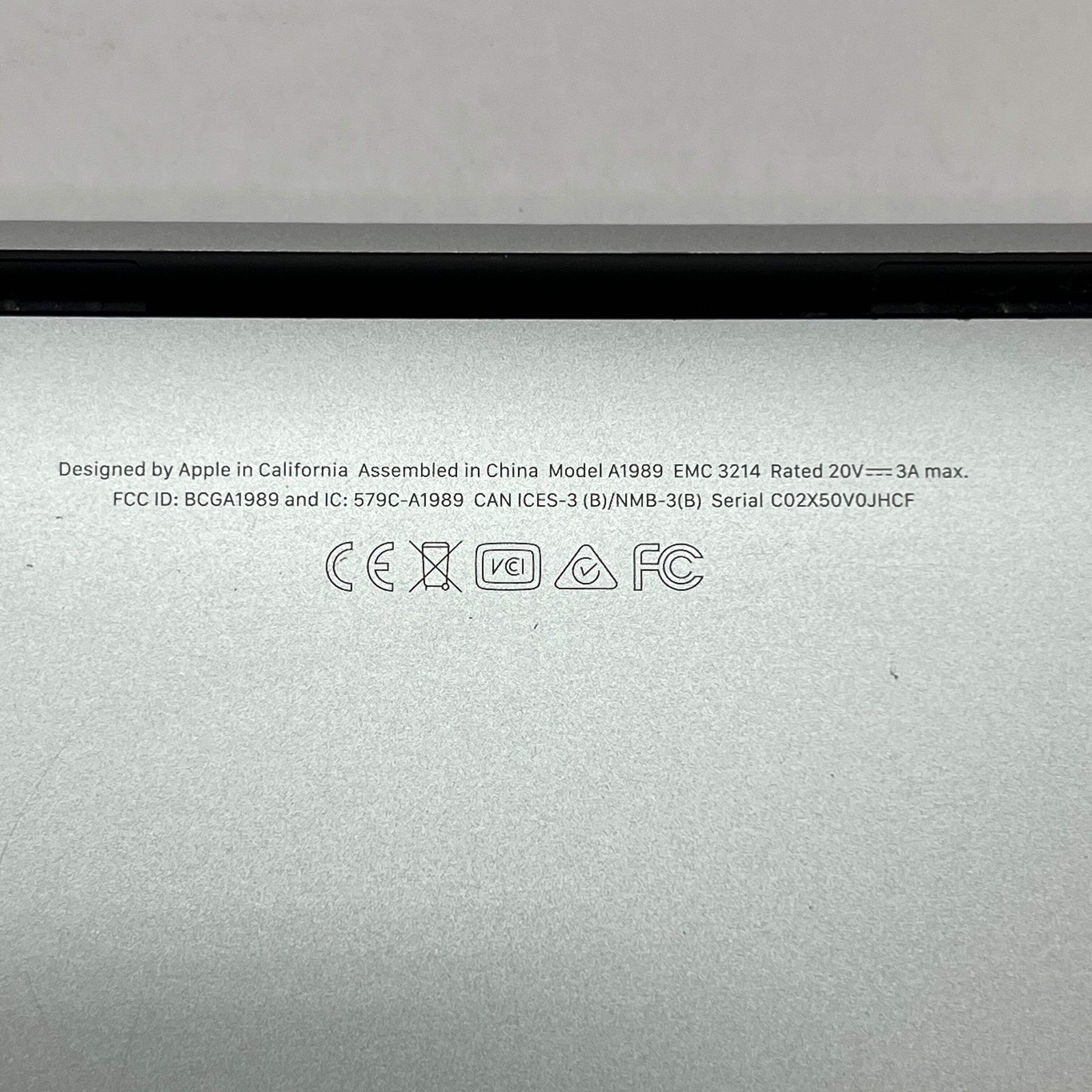 Broken 2018 Apple Macbook Pro Quad Core i5 8GB RAM 500GB A1989 Bad Battery