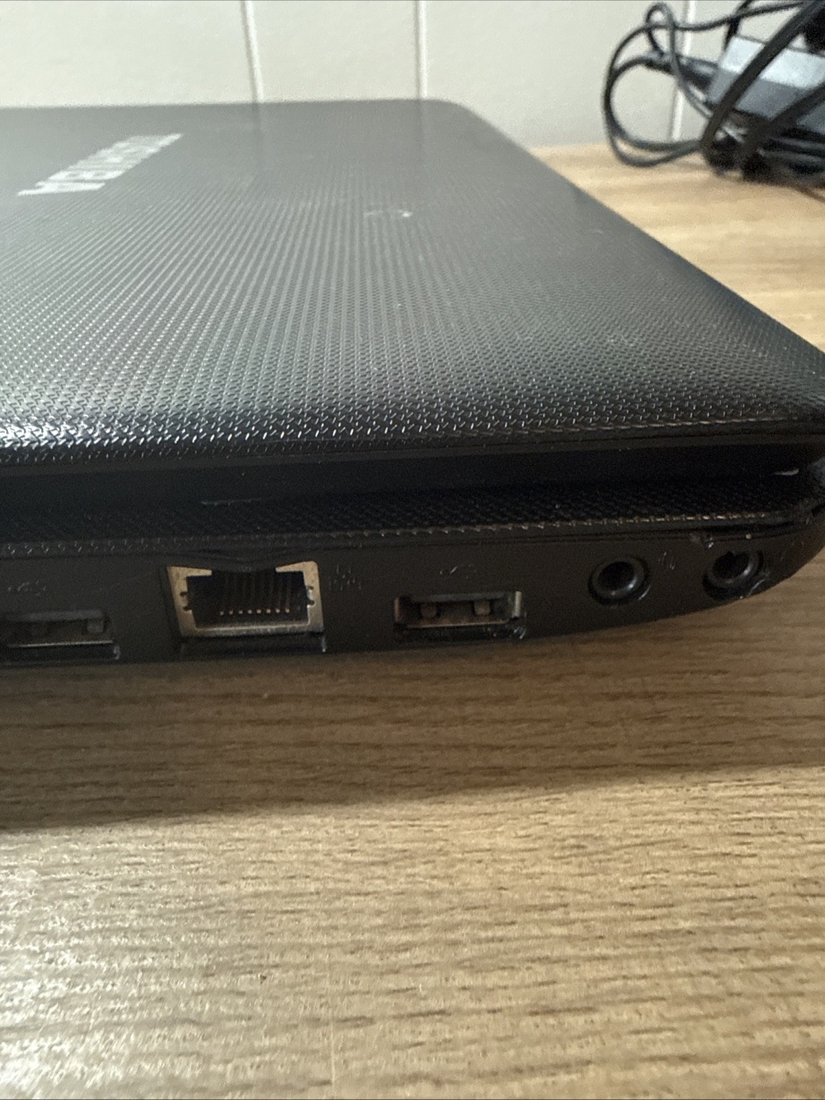 Toshiba Satellite C655D-S5200 15.6″ AMD C-50 1.00 GHz 6GB RAM 500GB HDD E5