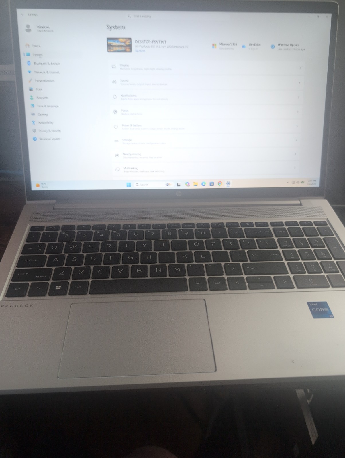 HP ProBook 450 G9 15.6″ (256GB SSD Intel Core i5-1235U 4.4GHz 8GB RAM) Laptop –