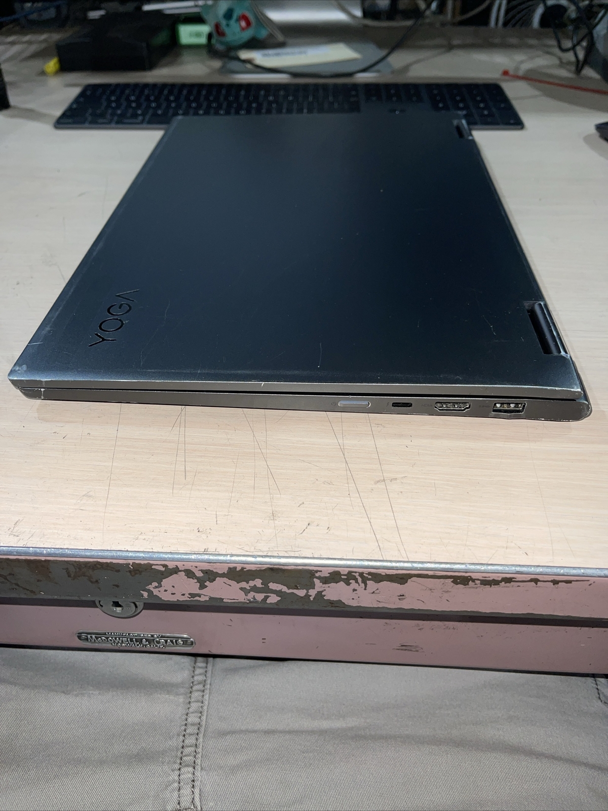 Lenova Yoga 730 15IKB i5-8250U 1.60GHZ 16GB RAM NO NHD