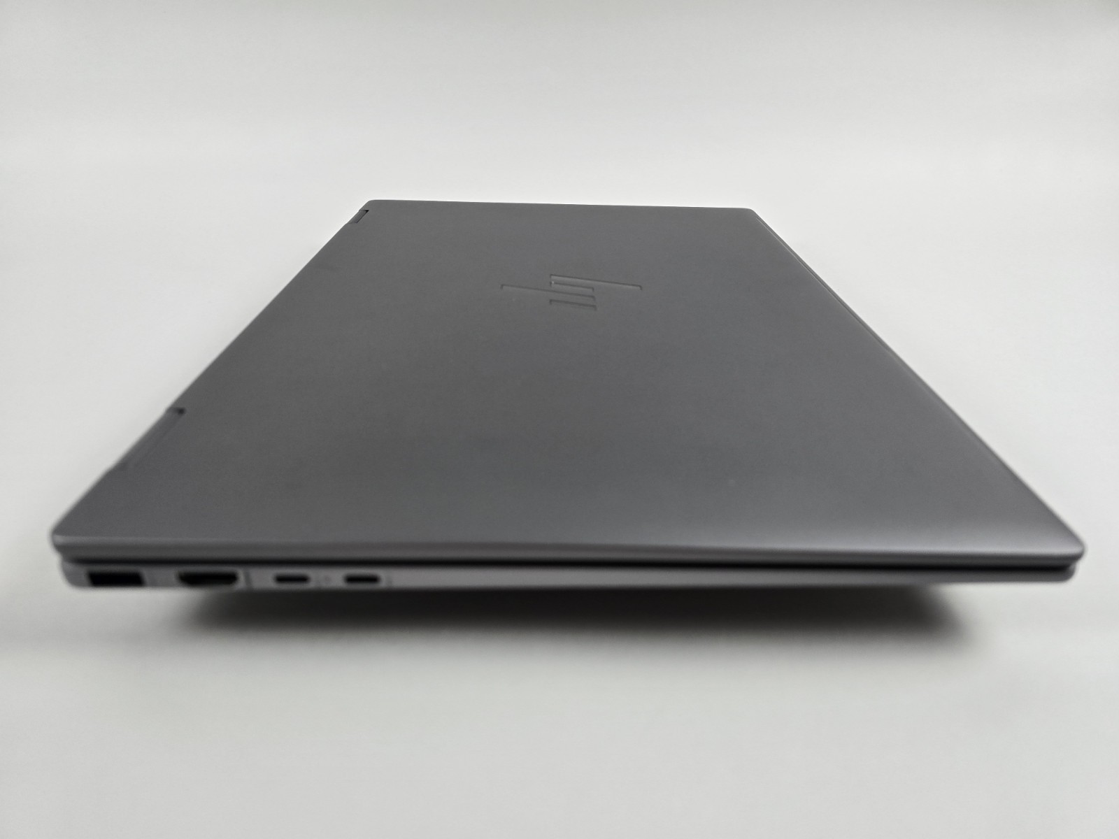 HP Envy x360 16″ WUXGA 2-in-1 Touch Ryzen 7 8840HS 16GB 1TB SSD – Used