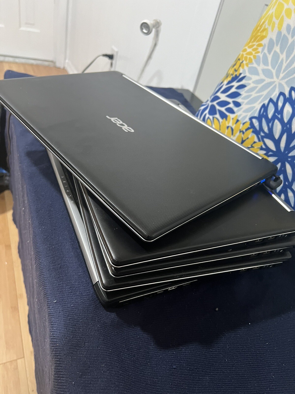 Old acer laptops