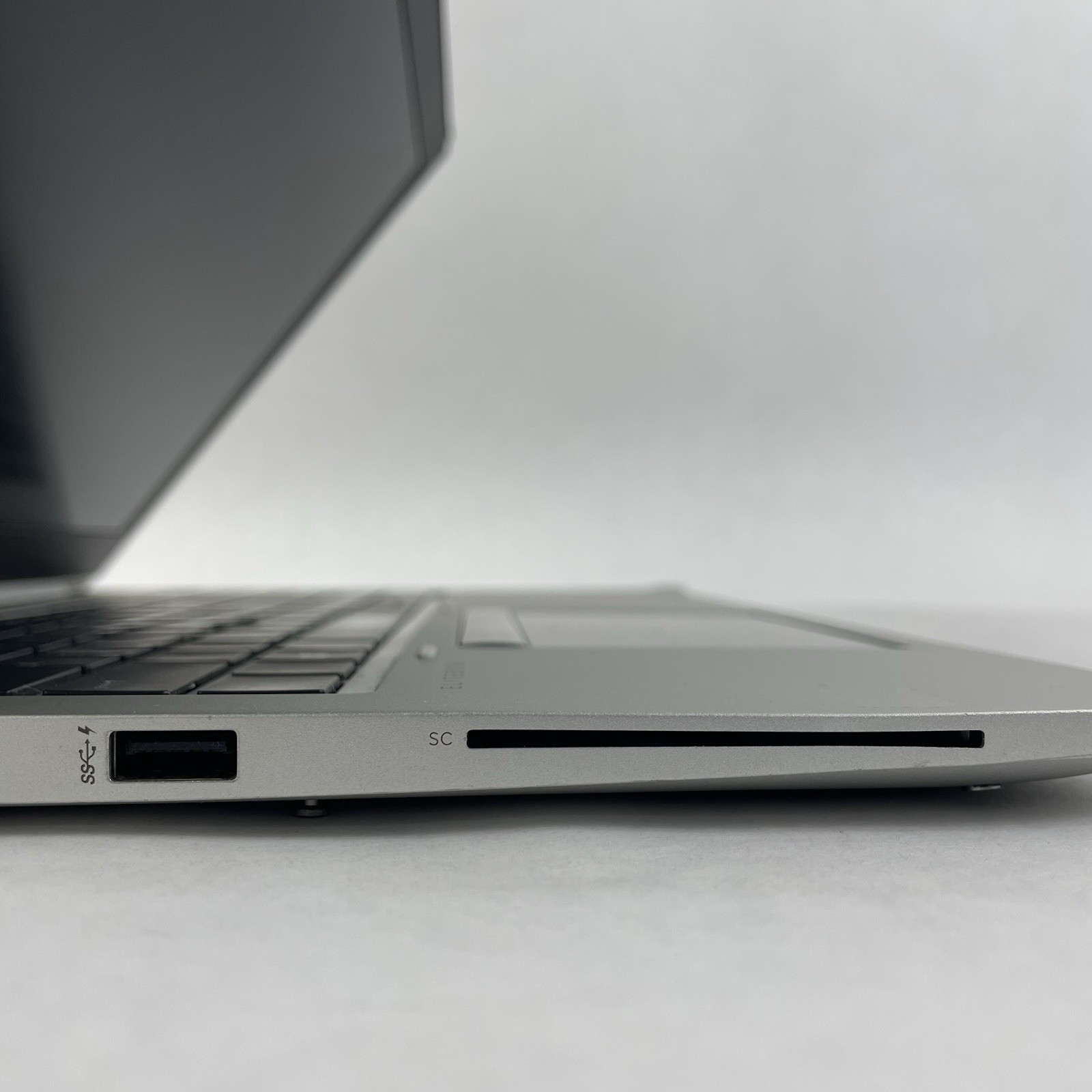 HP EliteBook 850 G6 15.6″ i5-8365U 1.60 GHz 8 GB RAM No SSD/OS/AC – Bad Corner
