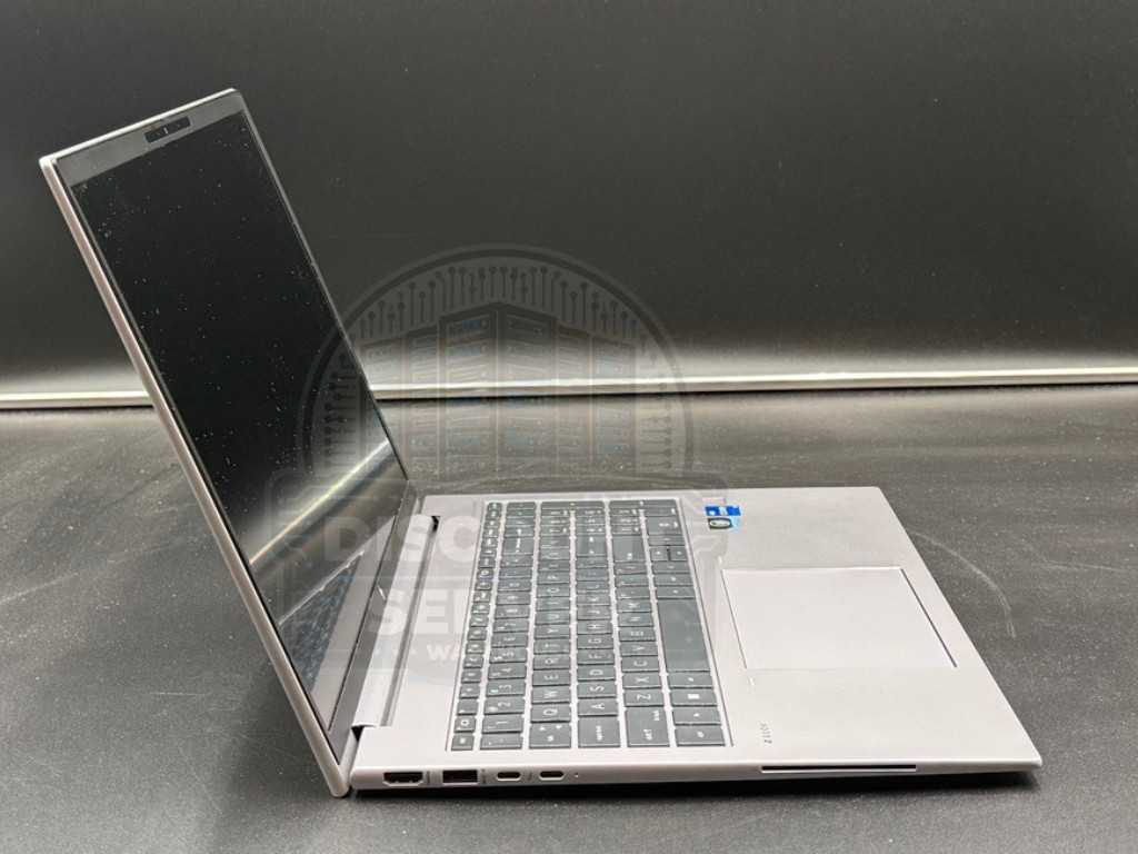 HP ZBook Firefly 16 inch G10 i7-1360P 2.20GHz 32GBRAM 512SSD Win 11 No Charger