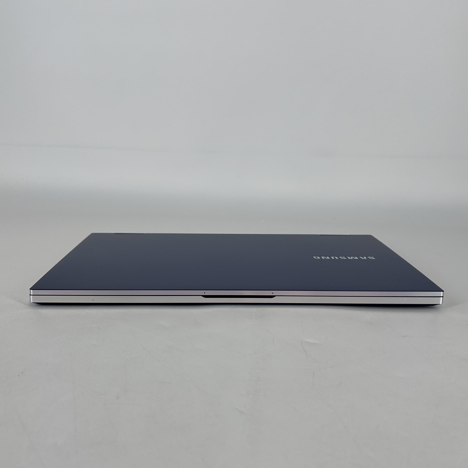 Samsung Galaxy Book Flex 13.3 Blue i7-1065G7 1.30GHz 8GB 512GB SSD LCD BLEED