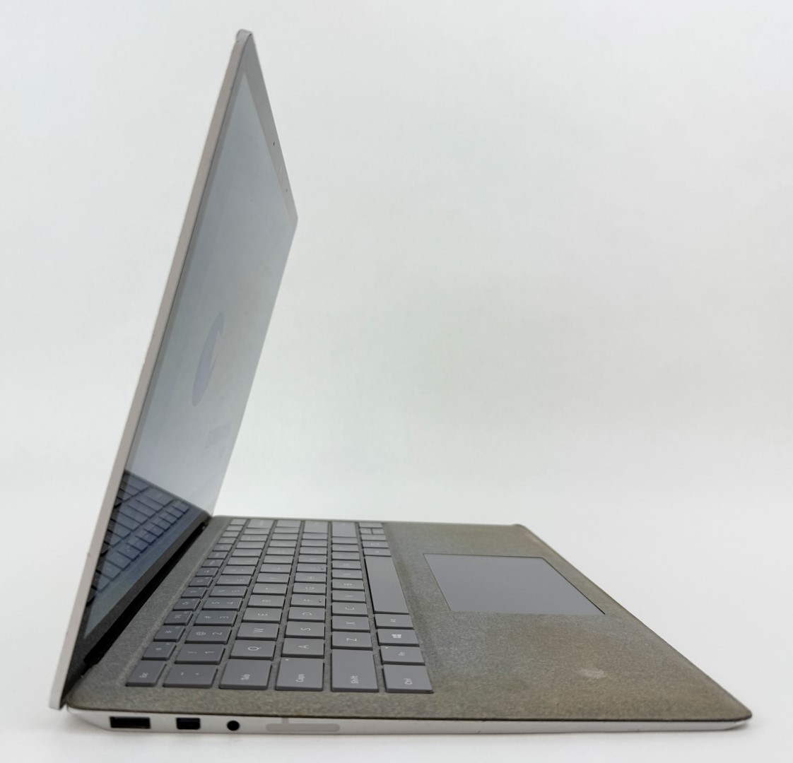 Microsoft Surface Laptop 2 1769 13.5″ Touch i5-8250 8GB 256GB SSD W11H – READ