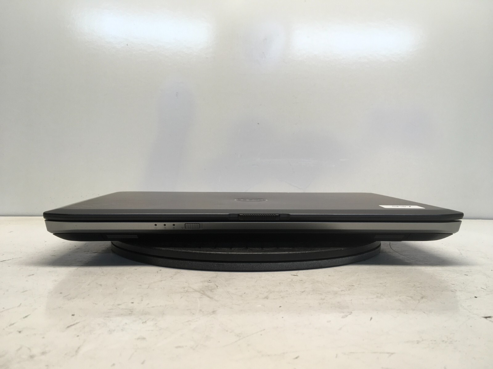 Dell Latitude 5530 Intel i5-3210M 2.5GHz 4 GB NO HDD No Batt READ