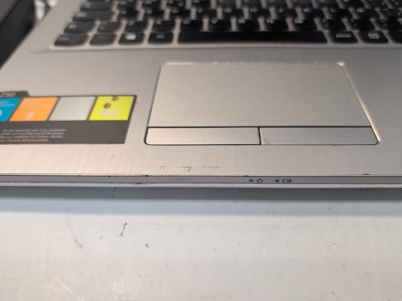 🔥 (AS IS, HINGE ISSUE) Lenovo Z50-70 15.6″ LAPTOP i7-4510U /4GB RAM/NO SSD –