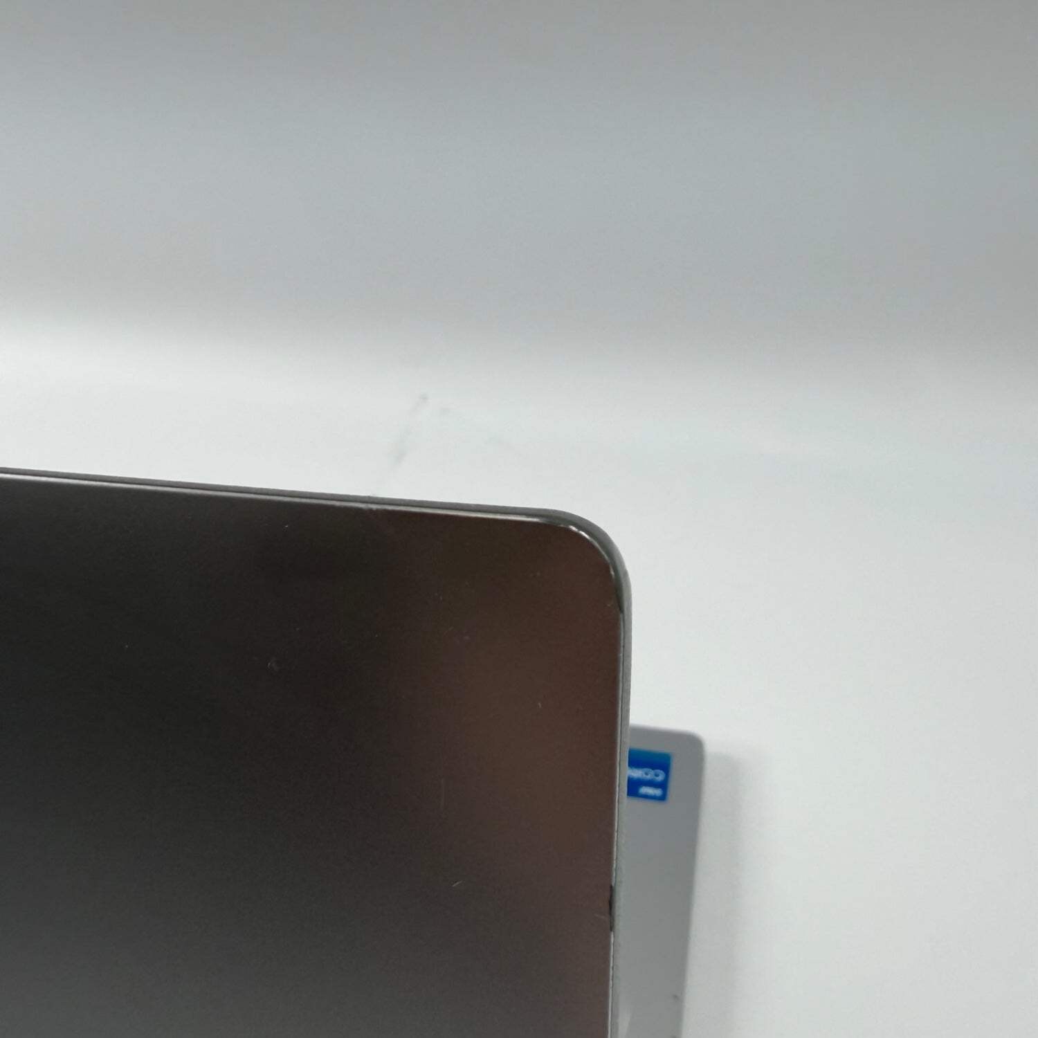 Broken Lenovo IdeaPad 1 15IAU7 15.6″ i3-1215U 4.4Ghz 8GB RAM 256GB SSD READ