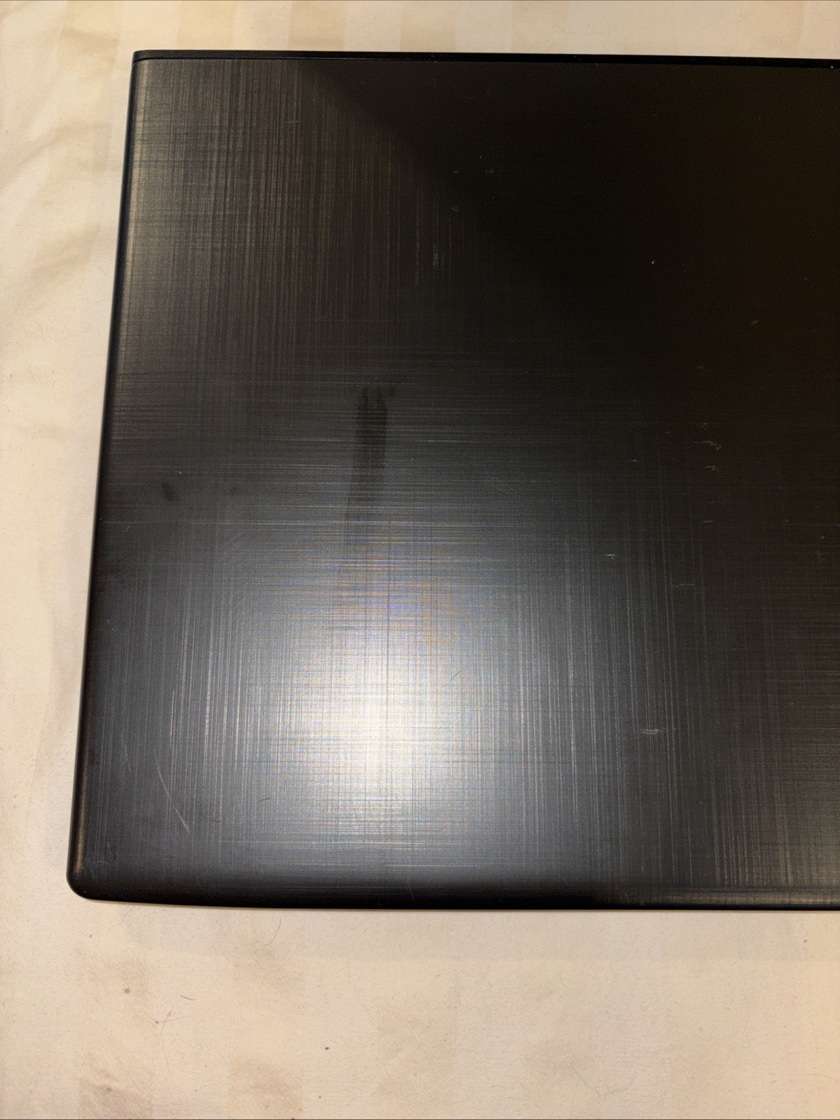 ACER ASPIRE E5-575 | I3-7100U 2.40 GHZ 4GB 250GB Hdd Windows 10 home