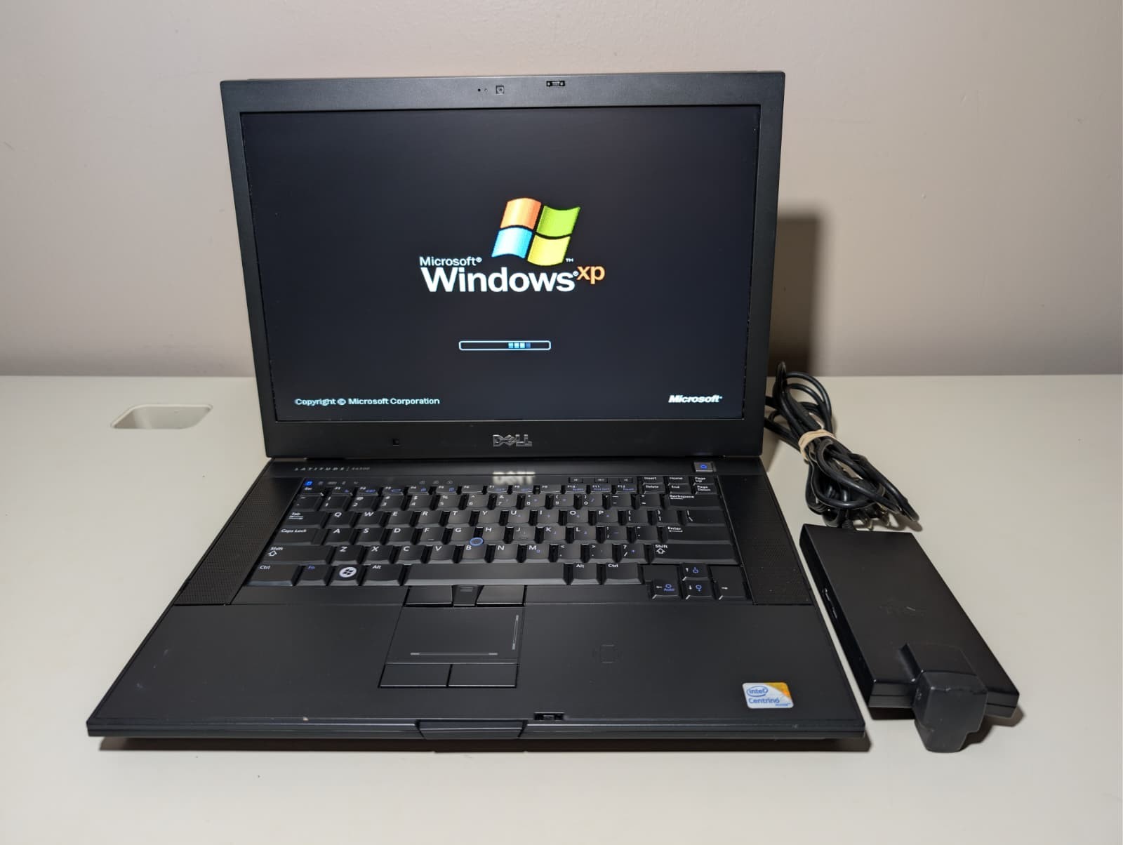 15″ Dell Latitude E6500 | C2D P8800 4GB RAM 500GB HD | NVIDIA Win XP Pro 32-Bit