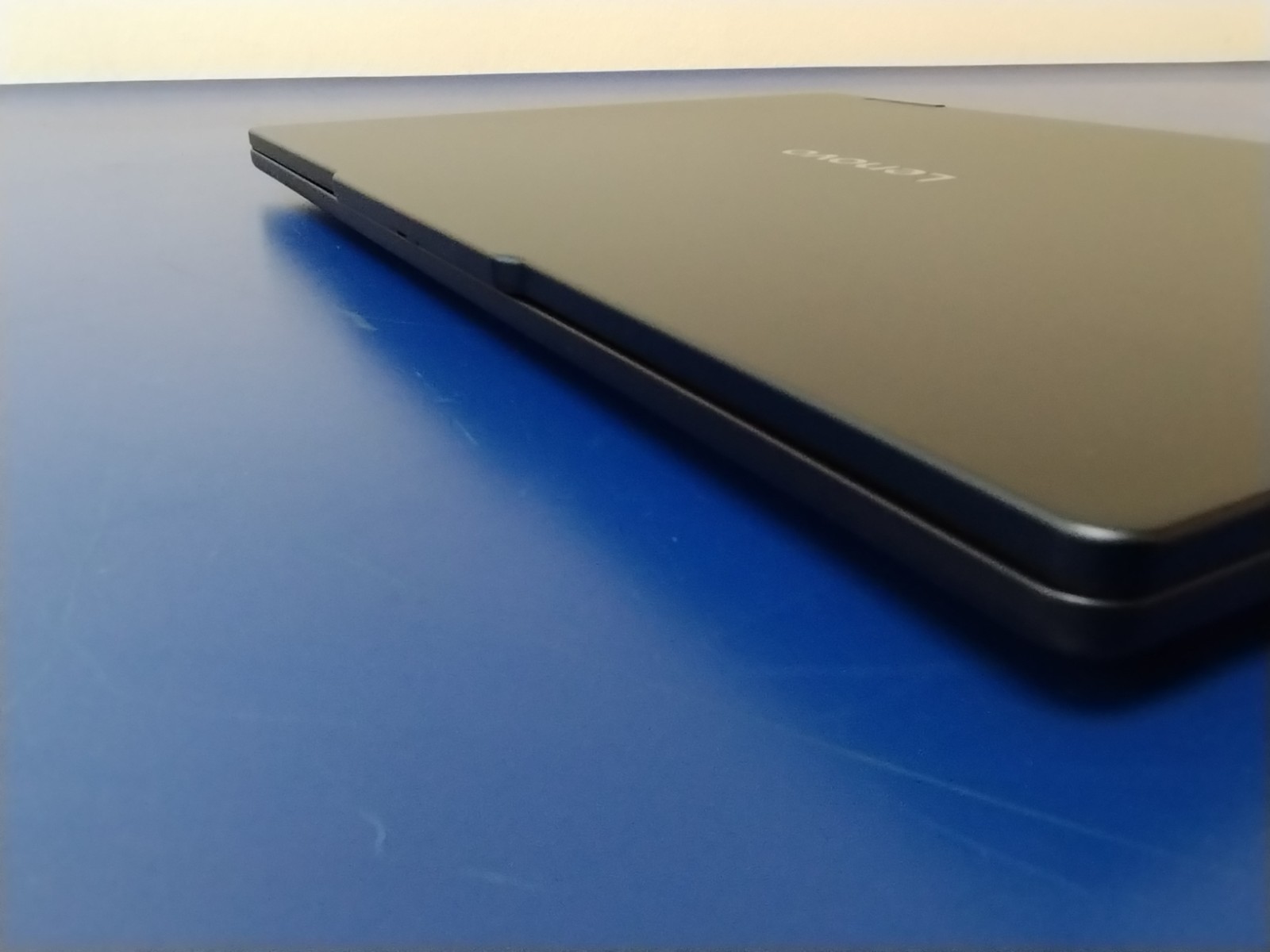 LENOVO IdeaPad 5 2-in-1 14AKP10 AMD Ryzen AI 7 350, 2.00 GHz 16 GB RAM 1 TB NVMe