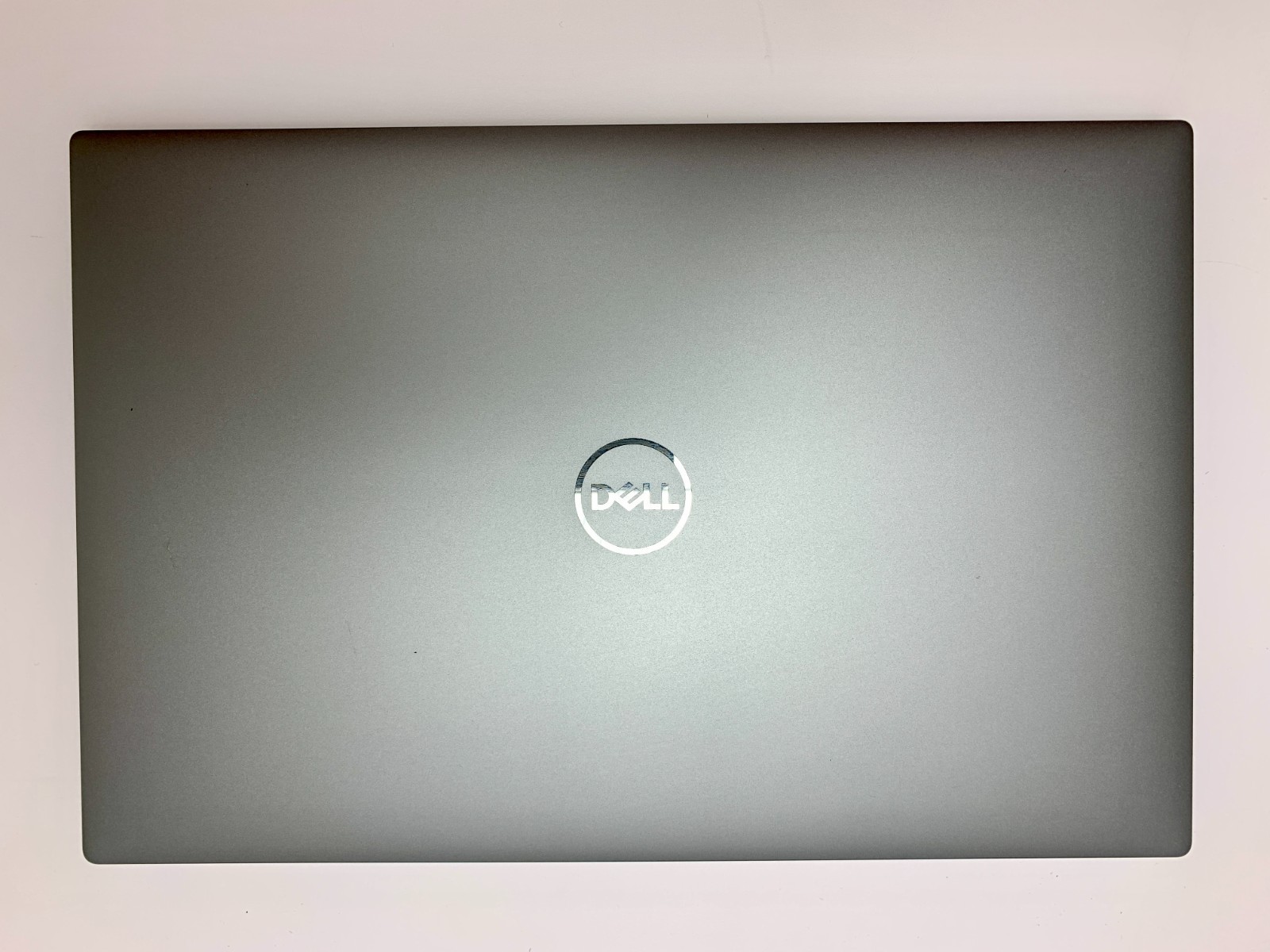 Dell Precision 5550 | i7-10750H | 32GB RAM | 512GB NVMe | LINUX