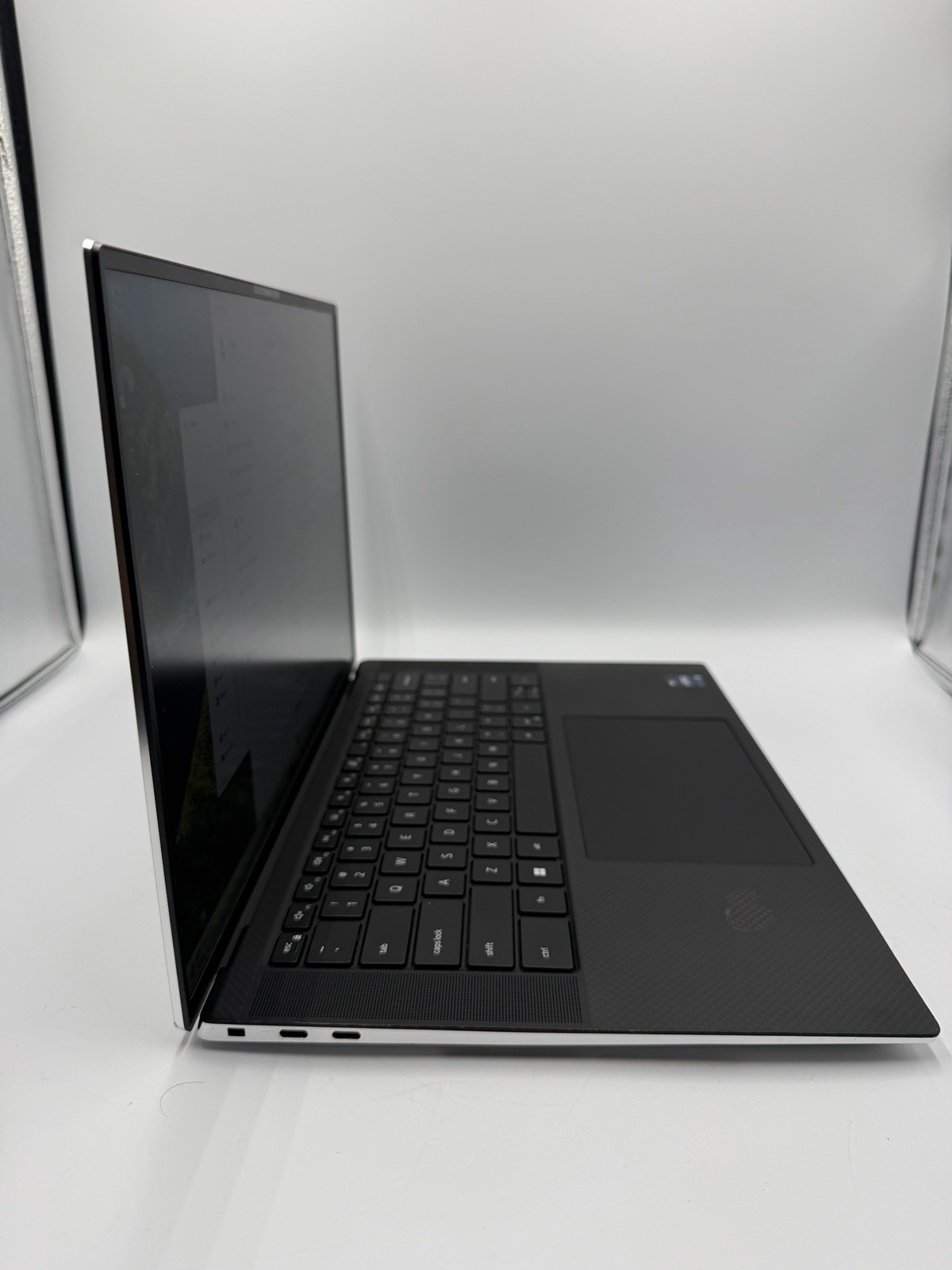Dell XPS 15 9520 15.7″ Intel i7-12700H 32GB 1TB SSD RTX 3050 Ships Today !