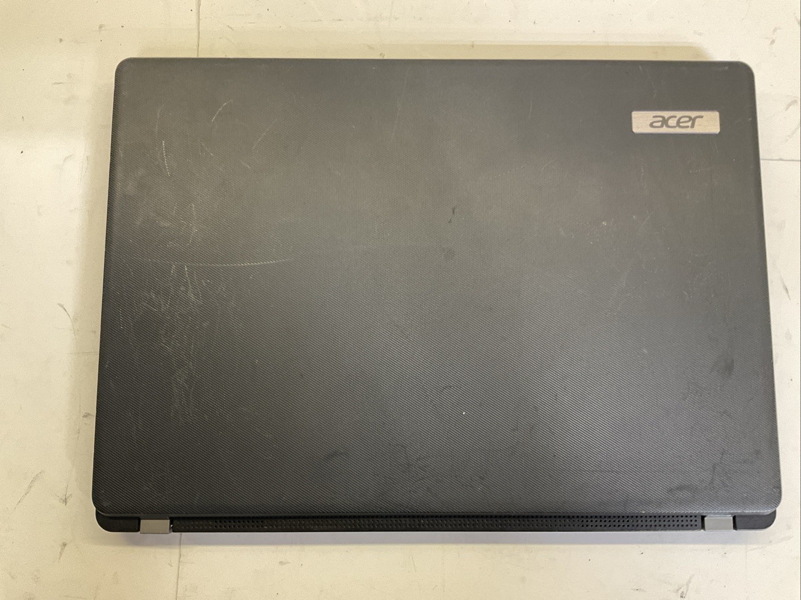Acer TravelMate P214-52 Laptop/ i7-10th Gen/ 16GB RAM/ 256GB SSD/FHD/W11/(122F)