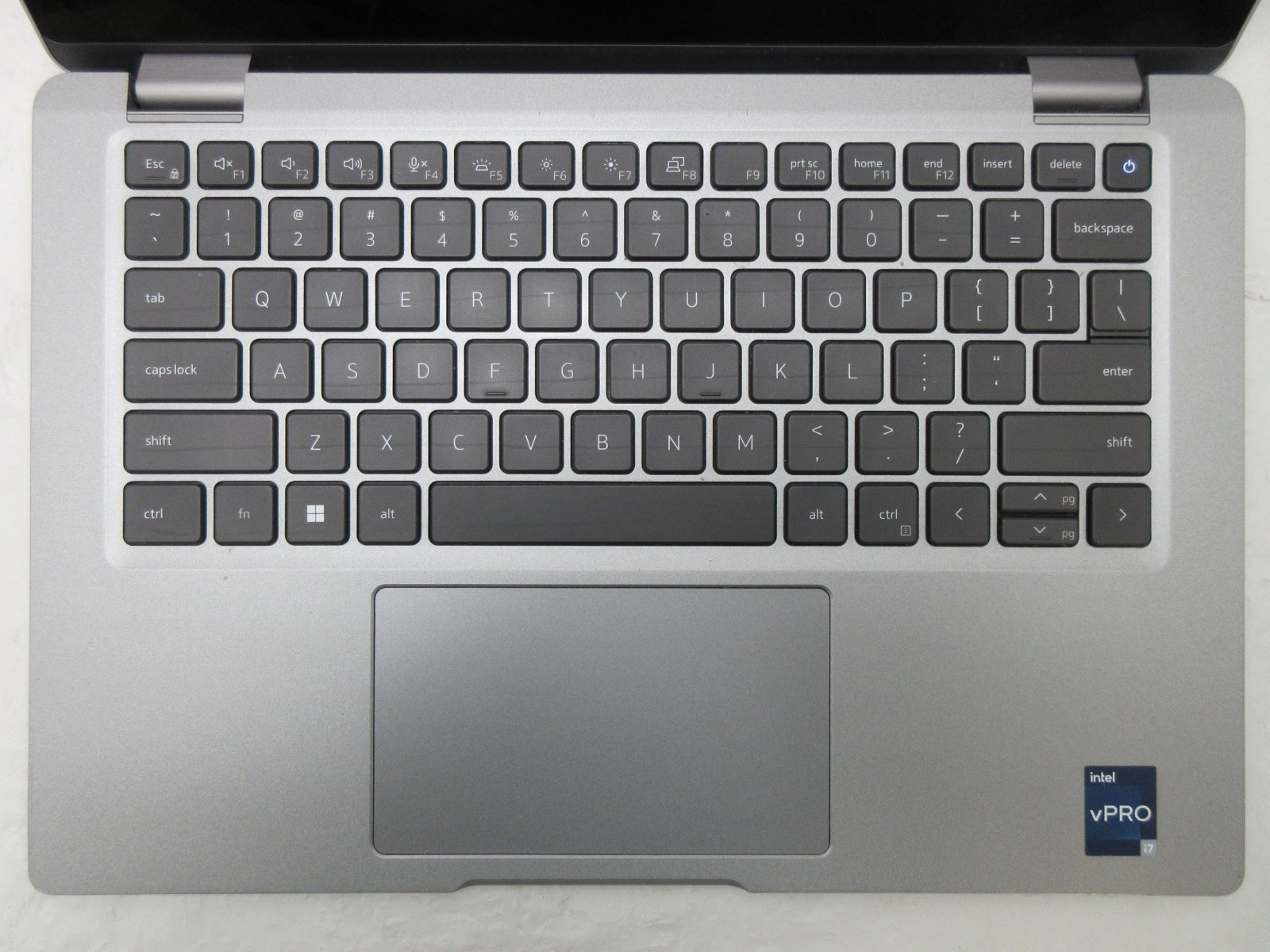 Dell Latitude 5330 13.3″ : i7-1265U 1.8GHz : 32GB RAM : 512GB SSD : Grade C
