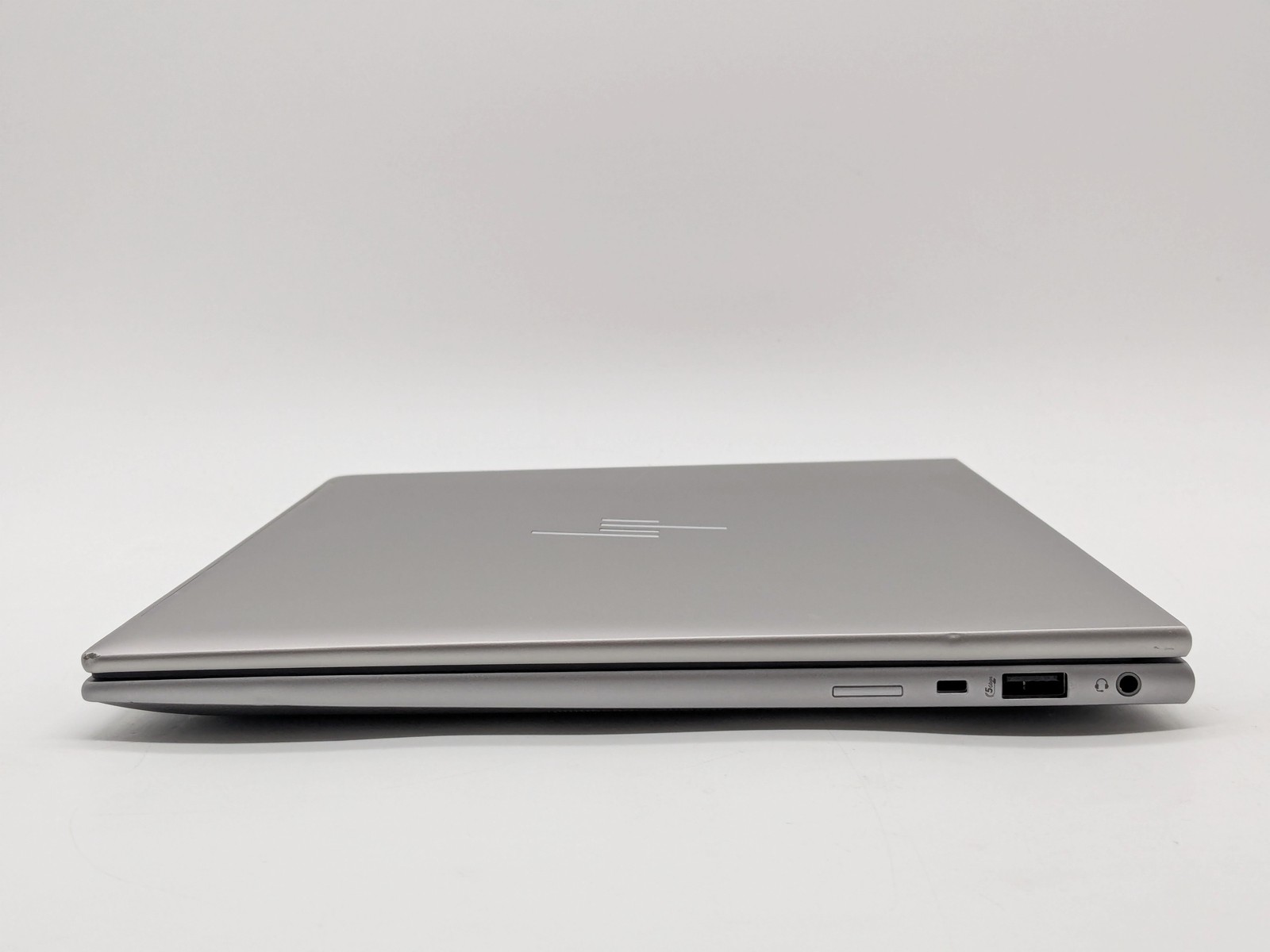 HP ZBook Firefly G11 14″ FHD+ ULTRA 7 165U 512GB 16GB W11P Backlit FP Reader