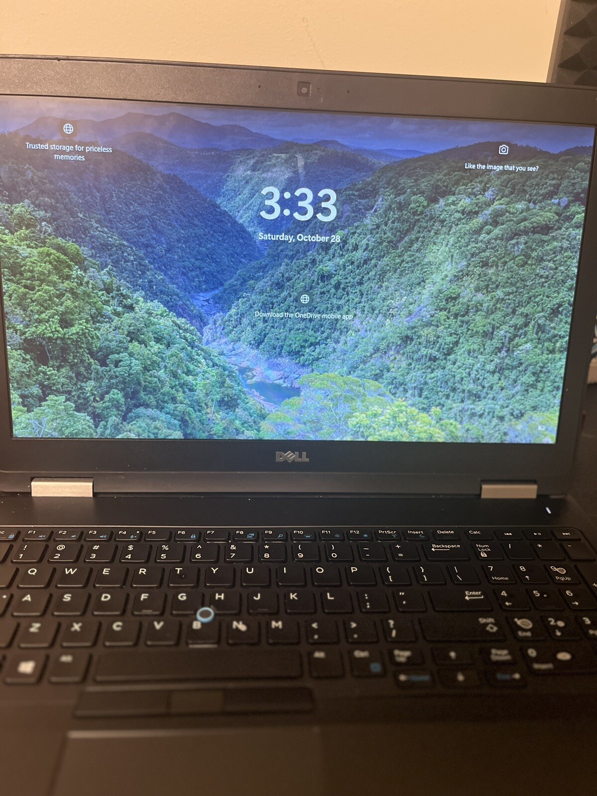 Dell Latitude E5570 15.6 inch (256GB, Intel Core i7 6th Gen., 3.40GHz, 8GB)…