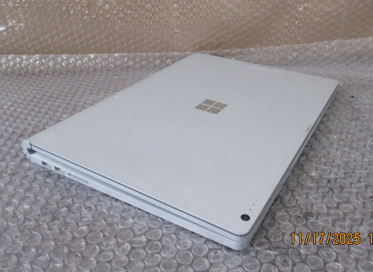 Microsoft Surface 2 Book 1832 Core i5-7th @ 2.6GHz 8GB RAM 256GB HDD Win10P.