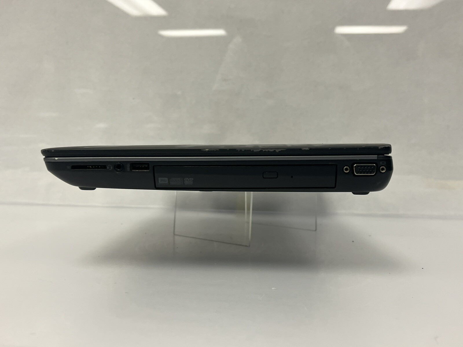 HP ZBook 15 15.6″ INTEL CORE i7-4700MQ 2.40GHz 8GB RAM No HDD NO OS