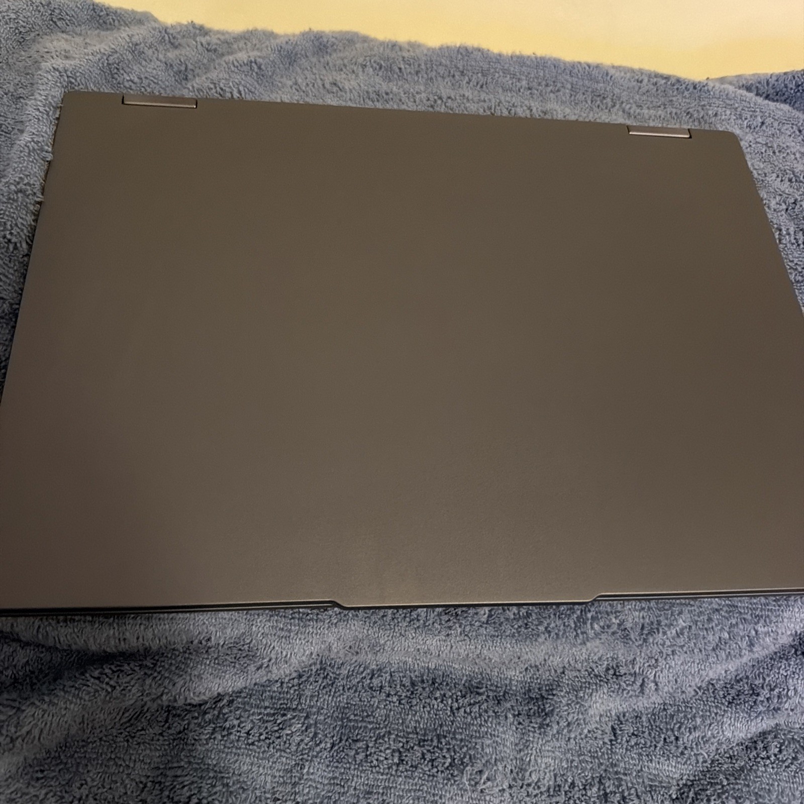 Lenovo IdeaPad 5 2-in-1 16IRU9 83DU 16″ Touch Intel C5_120U 1.4GHz 16GB 512GB