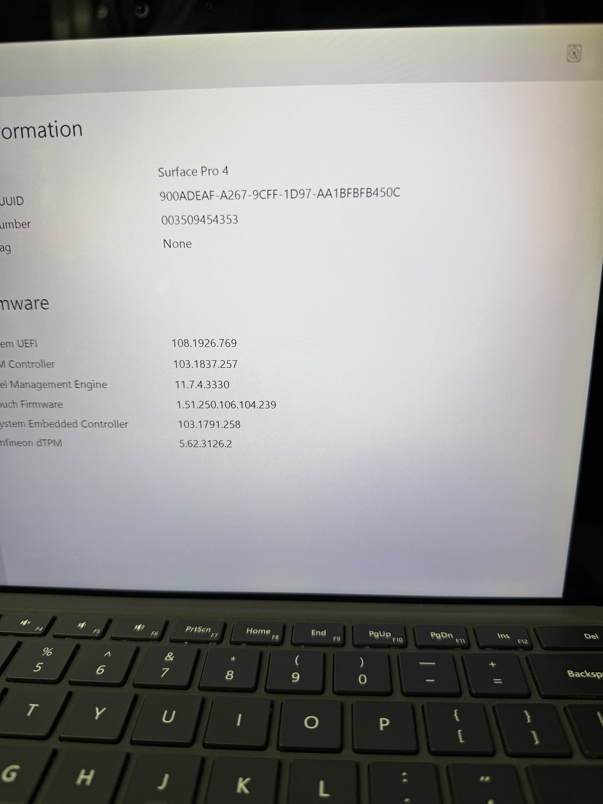 Microsoft Surface Pro 4 12.3in i5-6300U 4GB 128GB NO OS READ