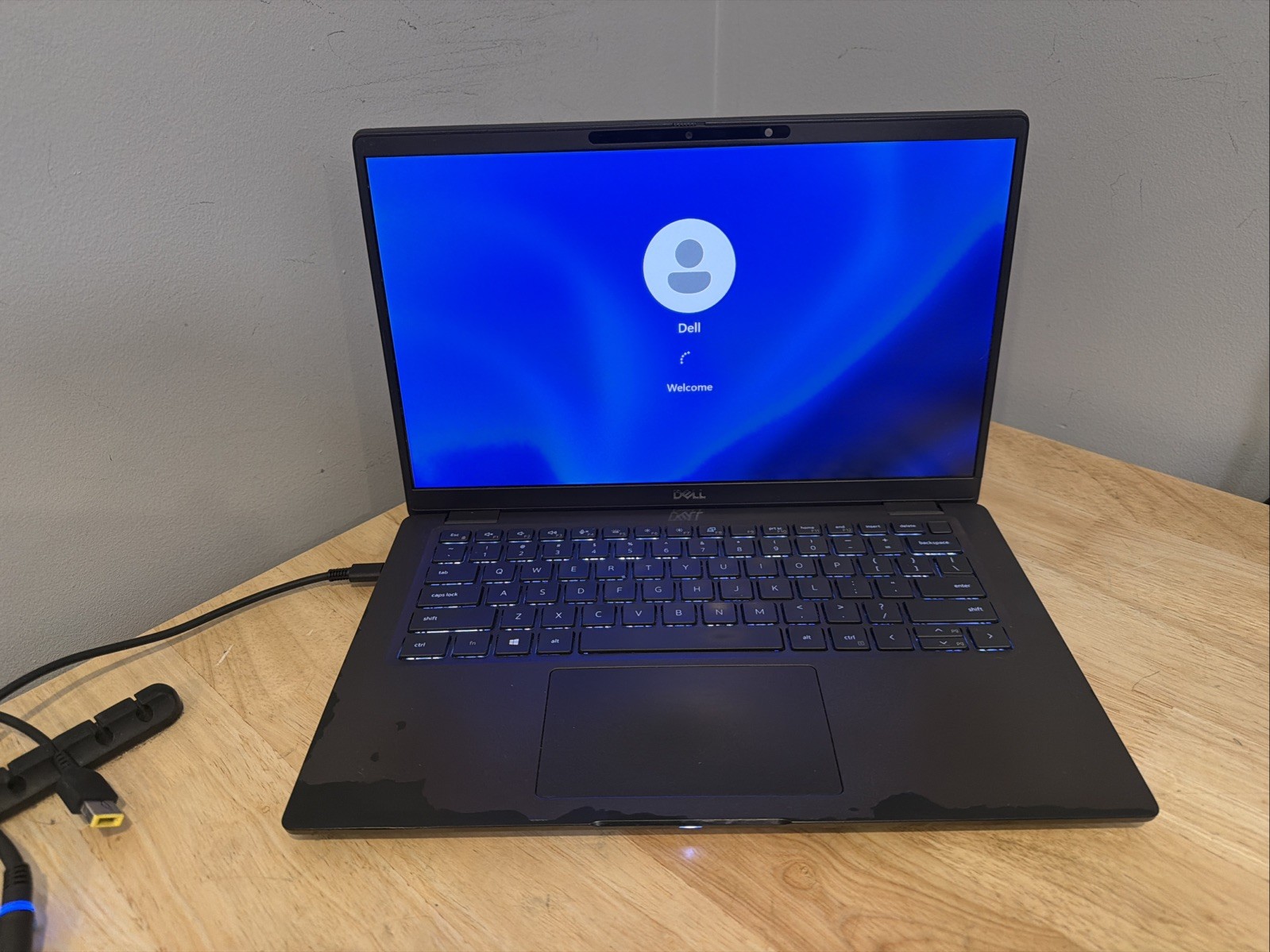 Dell Latitude 7410 CORE I7-10610U 1.80GHZ 32GB 256GB SSD, W11 & CORD