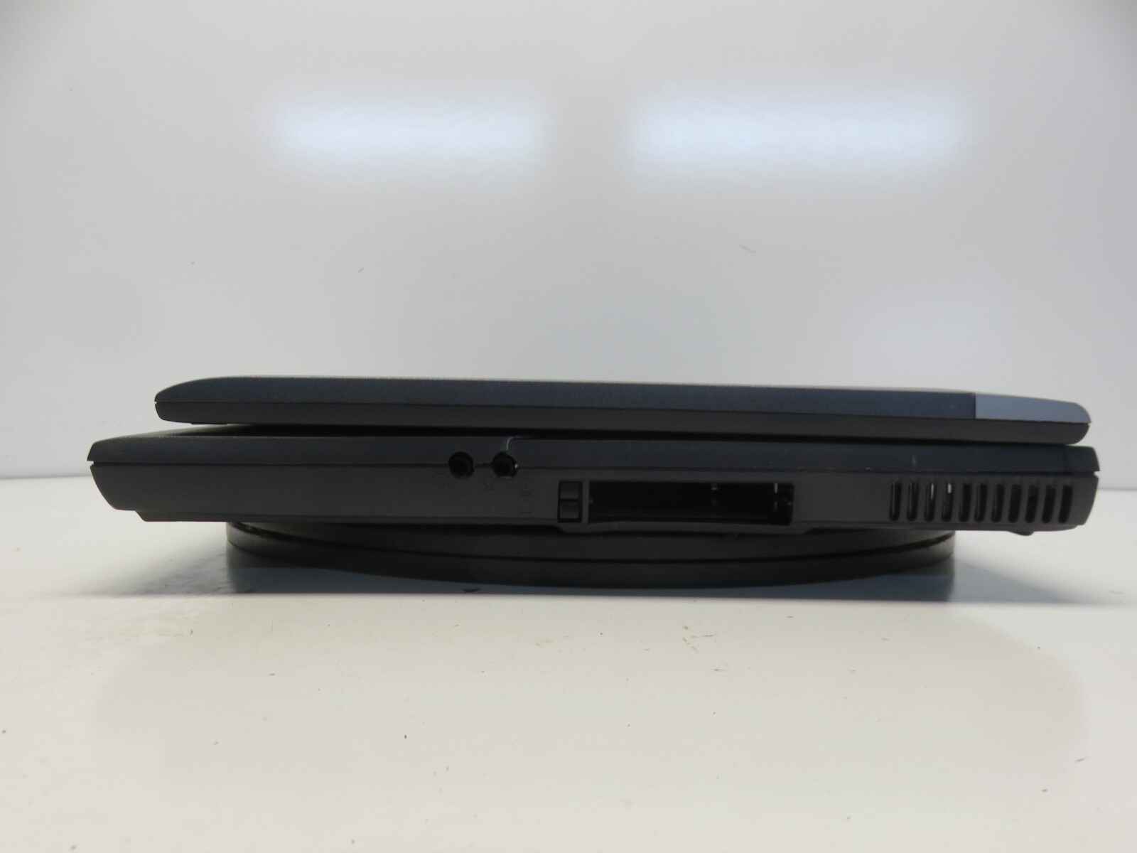 Toshiba Satellite 1715XCDS Intel Mobile Celeron 600MHz 128 MB NO HDD No Batt