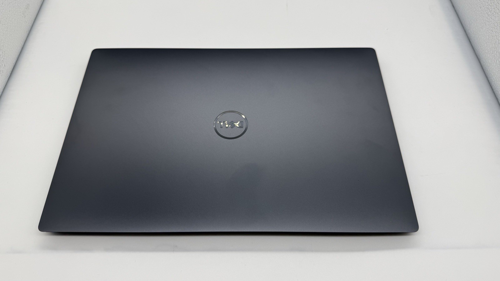 Dell XPS 13 9350 13.4″ Copilot+ Laptop Intel Core Ultra 7 256V 16GB RAM 512GB