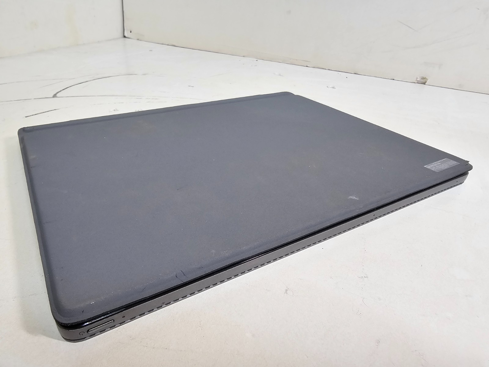 Dell Latitude 7200 2 in 1 Tablet Laptop 1.9 GHz i7 16GB 256GB 12.3″ Touchscreen