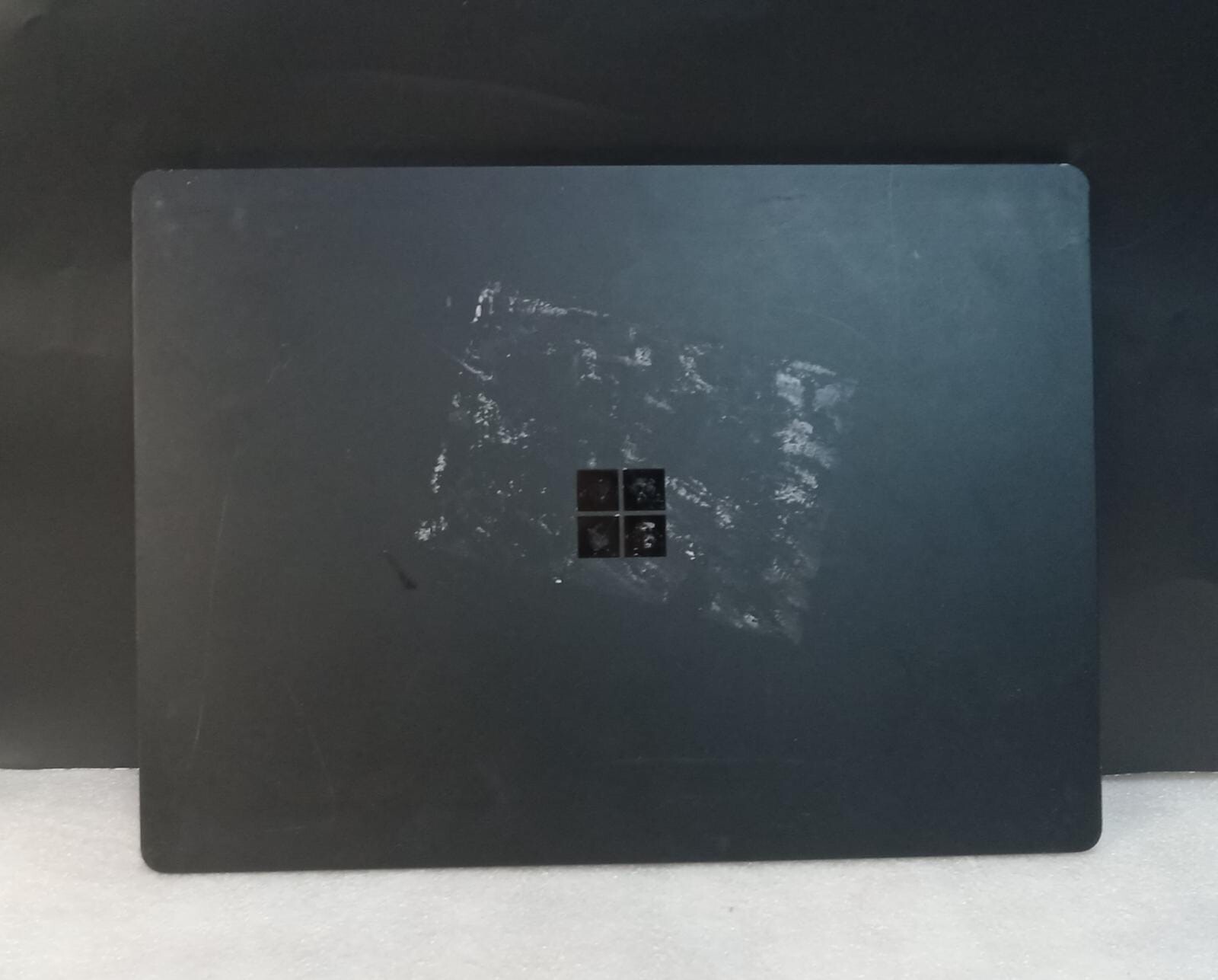 Microsoft Surface Laptop 3 1868 13.5″ i5-1035g7 256GB M.2 SSD 8GB DDR4 NO OS