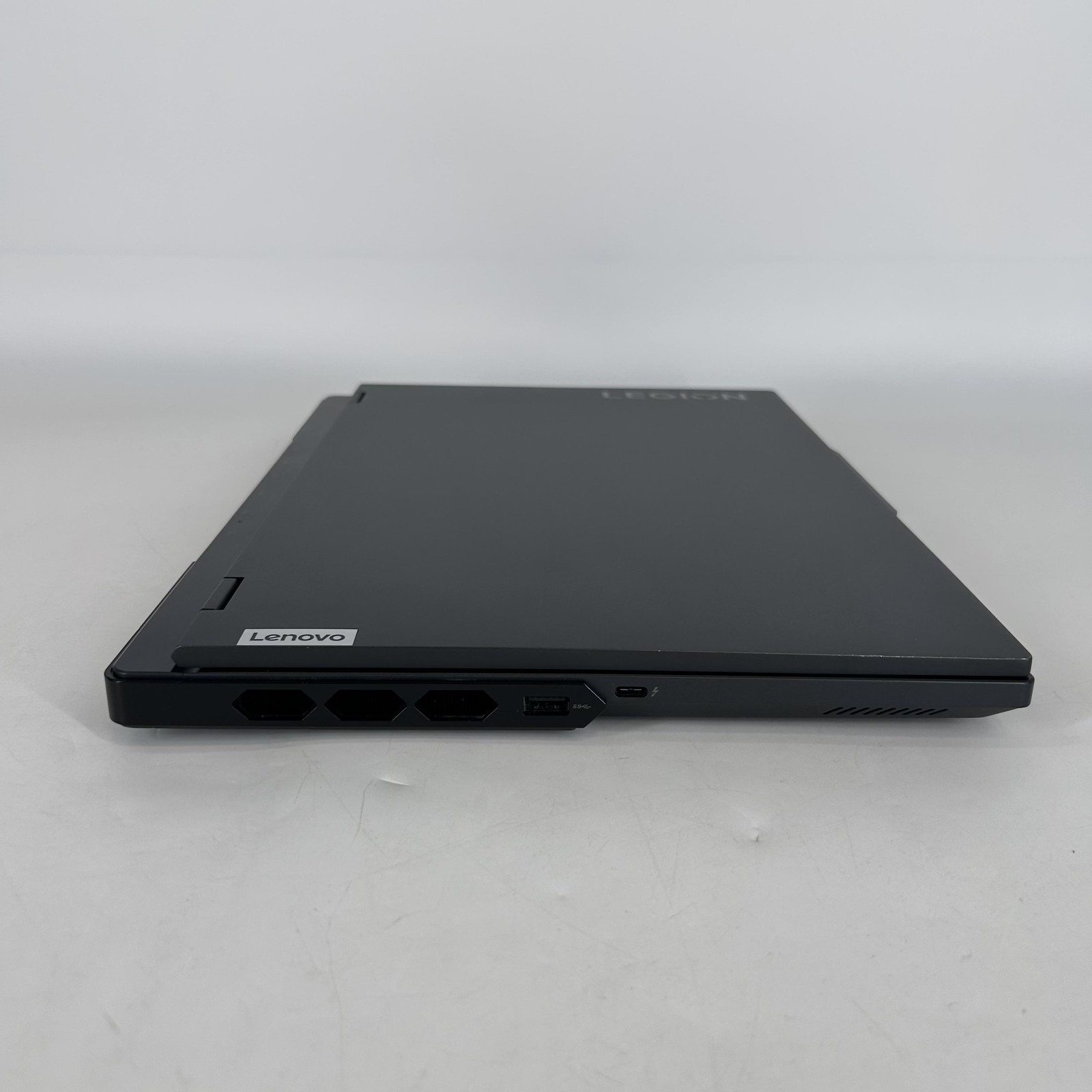 Lenovo Legion Pro 7i Gen 8 16 240Hz QHD+ 2.2GHz i9-13900HX 32GB 1TB SSD RTX 4080