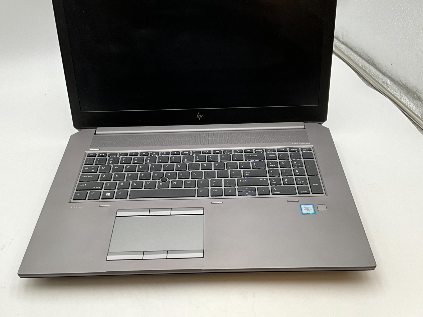 HP ZBook 17 G5 5JQ94US i7-8850H 2.60g 32GB 1tb/512 Win11 laptop 5CD9165YXT