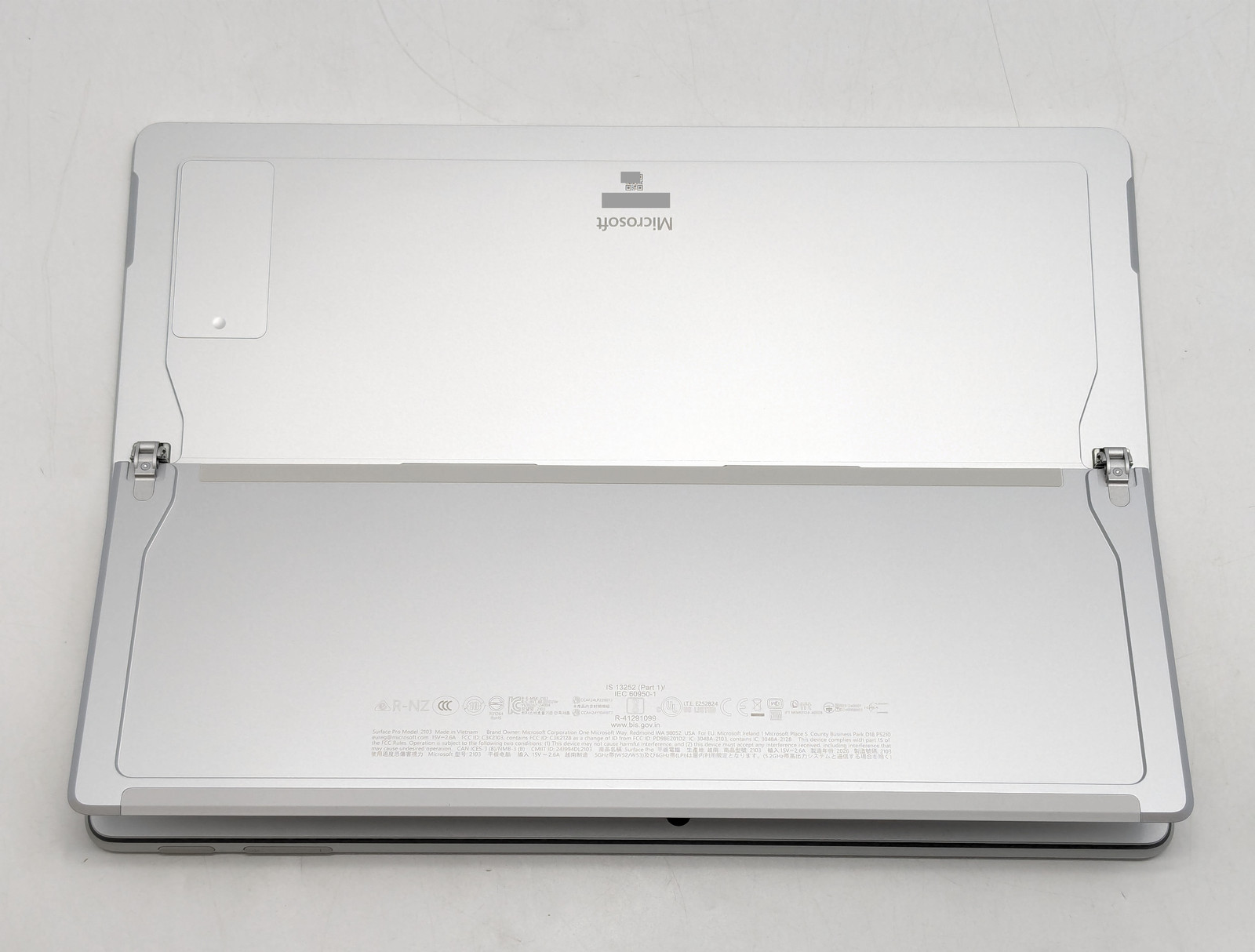 Microsoft Surface Pro 11 Business 13″ Ultra 7 268V 32GB DDR5 256GB SSD W11H