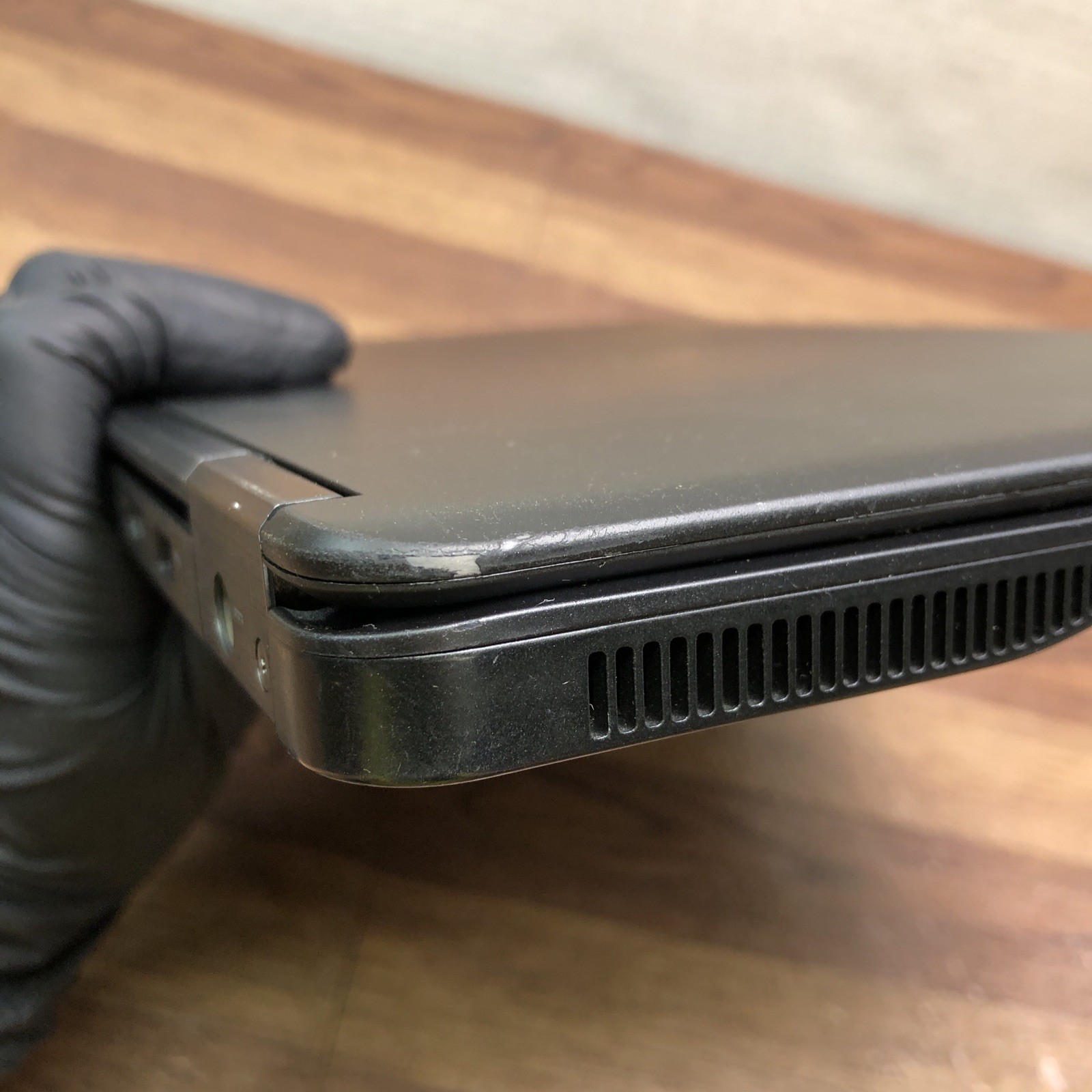 Dell Latitude E7450 14” Core i5-5300U 2.30GHz 256GB SSD 8GB RAM DDR3 – No OS