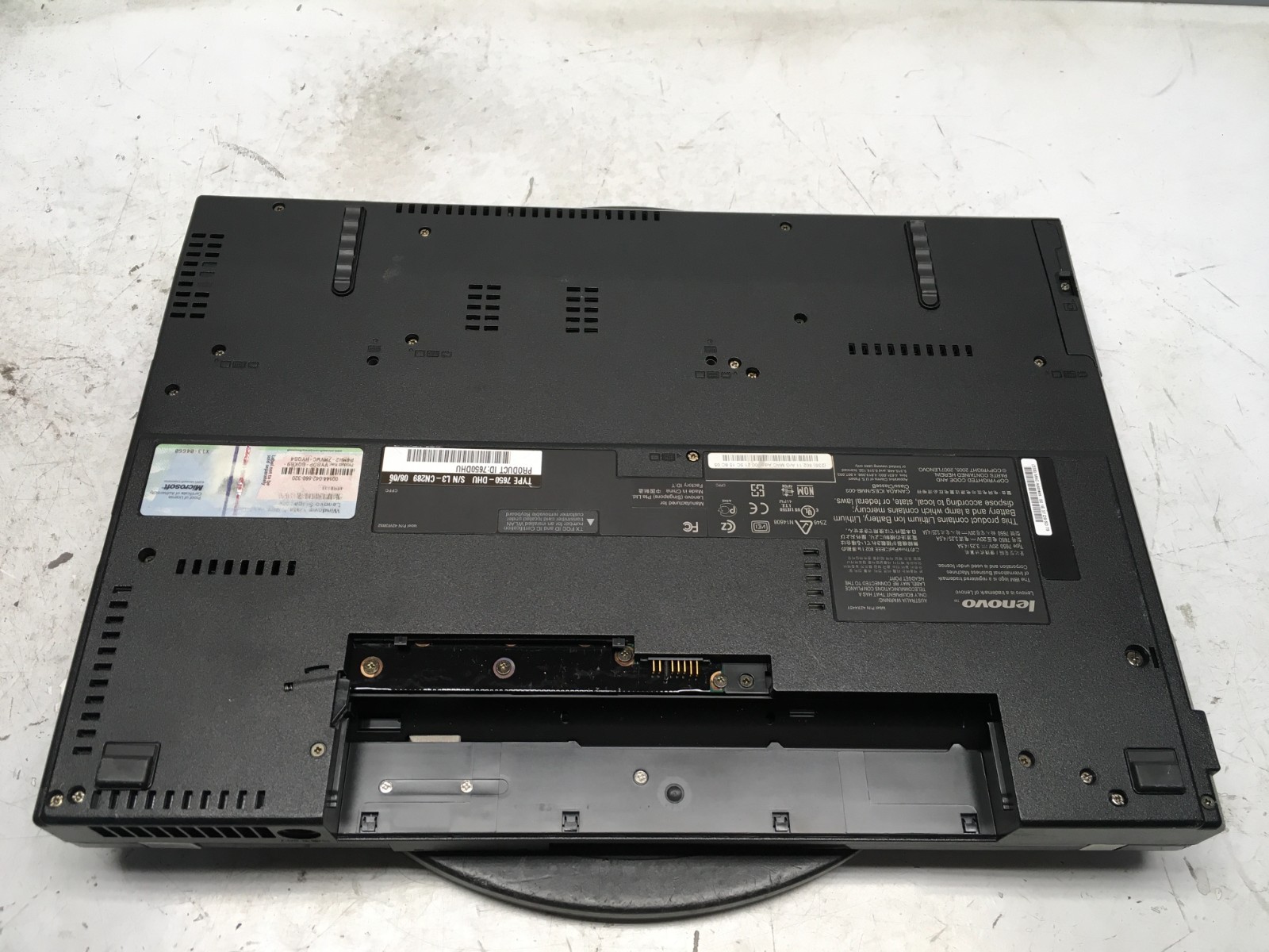 Lenovo ThinkPad R61I Intel Pentium T2390 1.86GHz 1 GB NO HDD