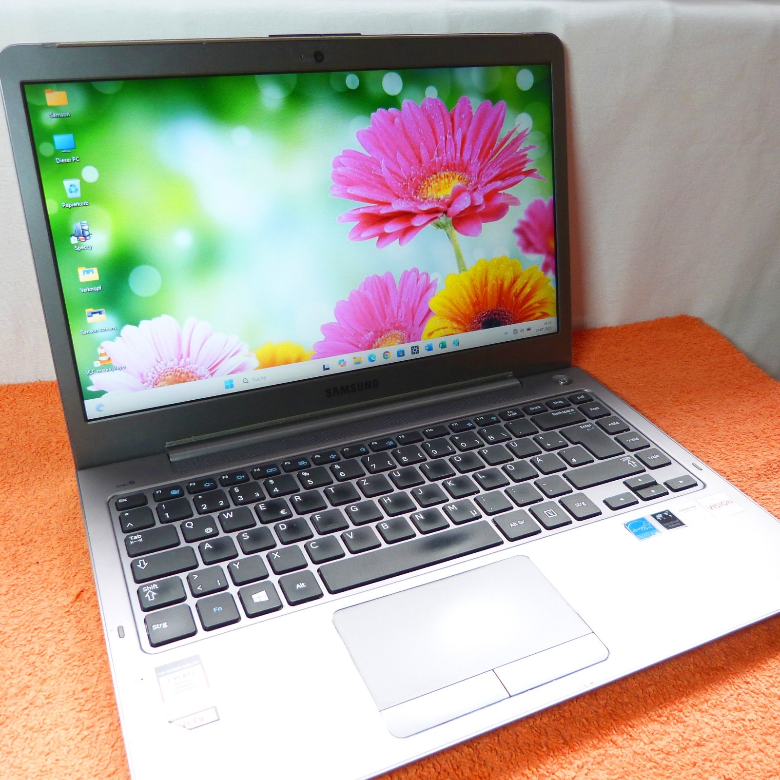 XL LOT Samsung 535U Business 13″ METAL ULTRA Netbook Windows 11 SSD 8GB RAM