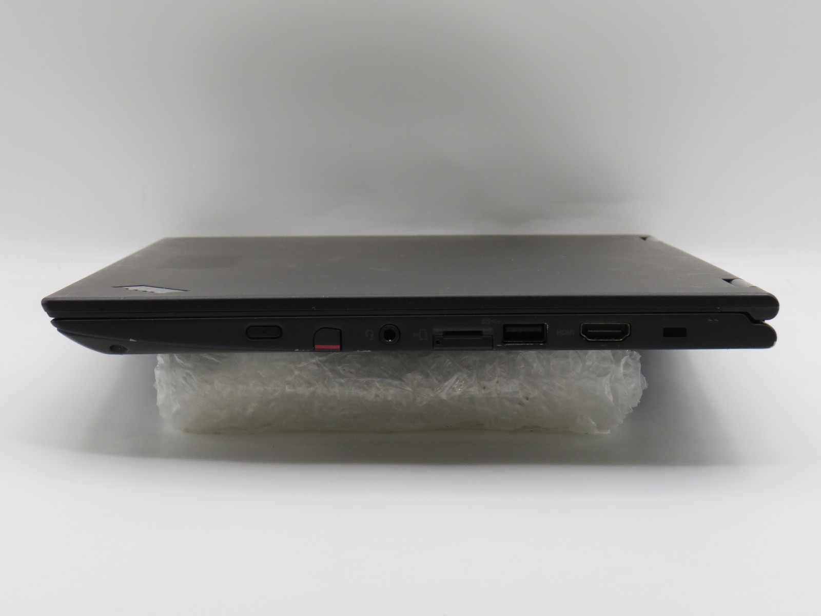 Lenovo ThinkPad X380 Yoga i5-8250U @ 1.8GHz 8GB DDR4 13″ Touch No HDD/OS/Battery