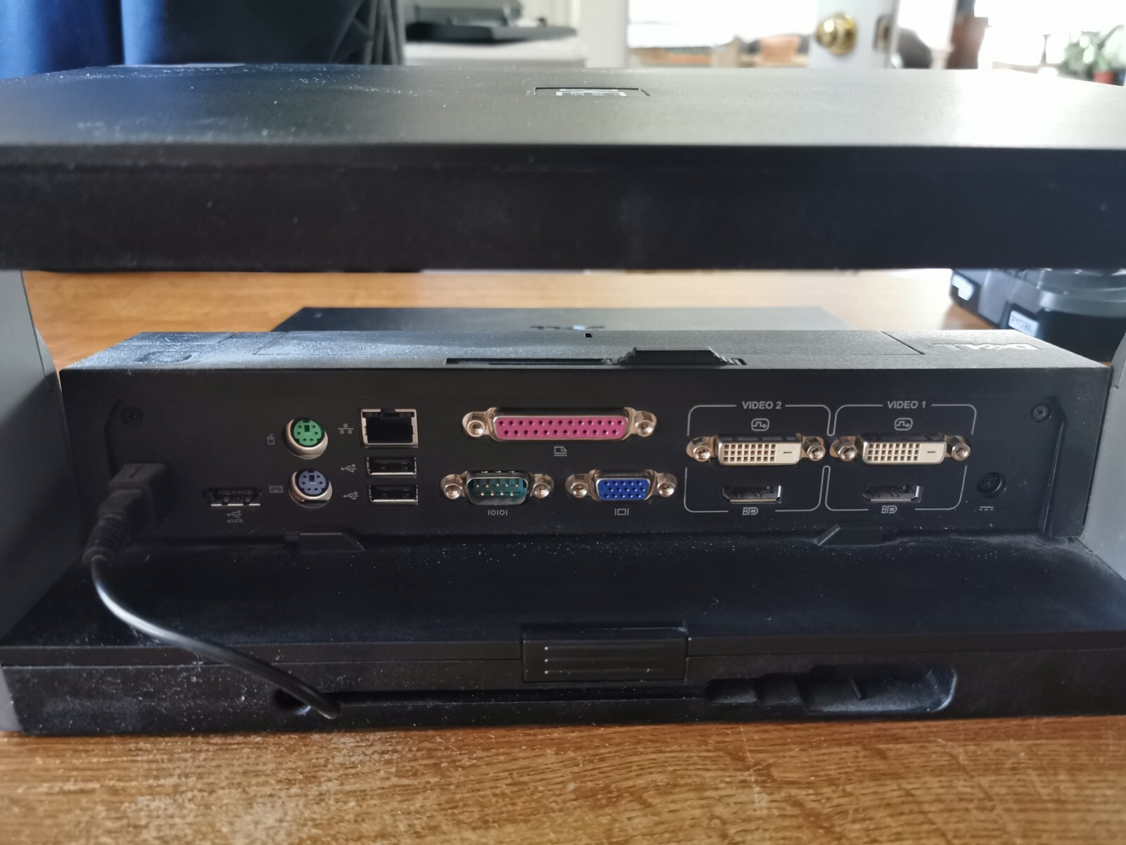 Dell M4500 i7 X940 2.13 GHz 8GB 1TB SSD Docking Station Monitor Stand Combo