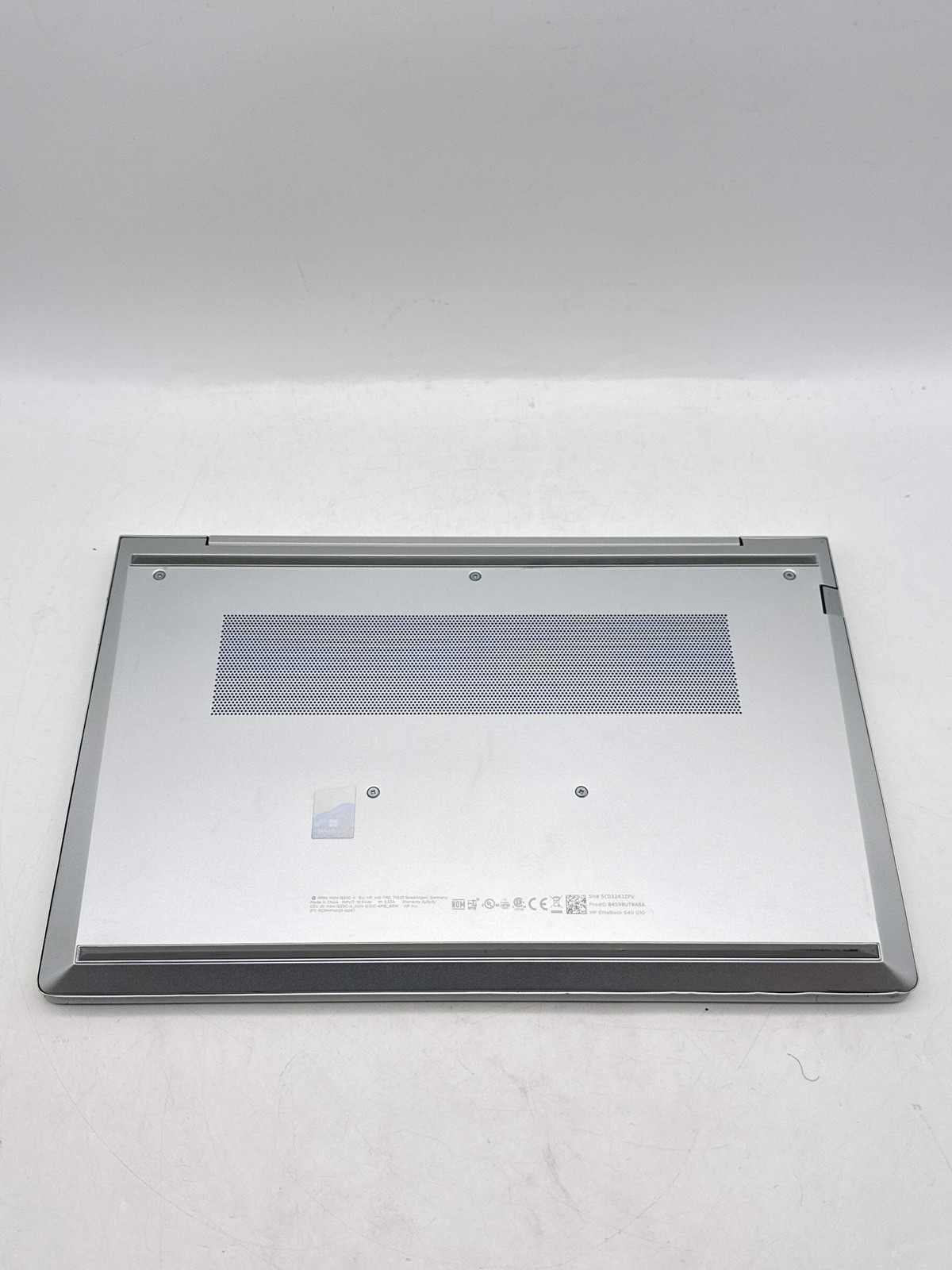 HP EliteBook 640 G10 14.0″ FHD Touch Core i5-1335U 1.30GHz 256GB SSD 8GB RAM #1