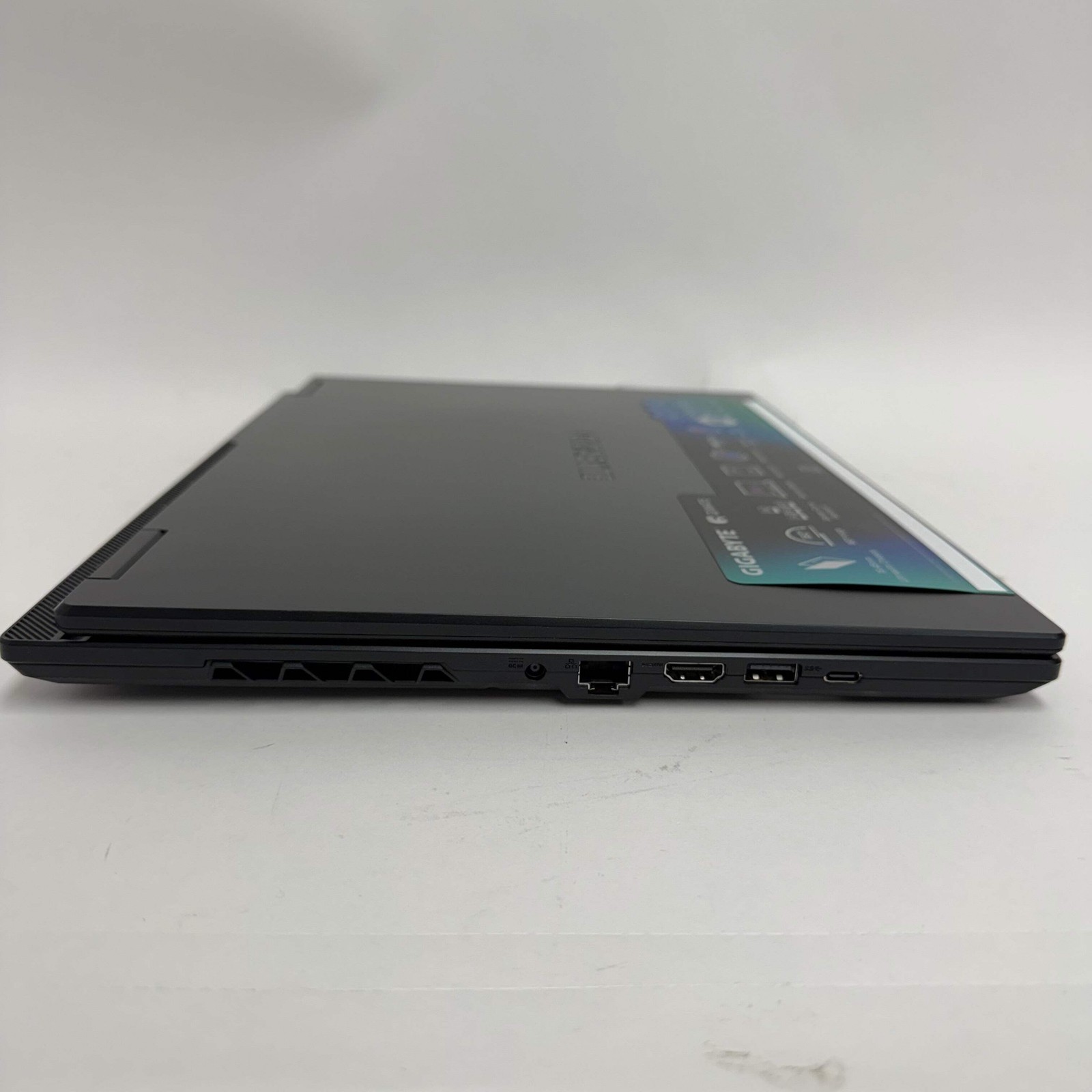 Gigabyte Gaming A16 GA6H 16″ i7-13620H 2.4GHz 16GB RAM 1TB SSD GeForce RTX 4050