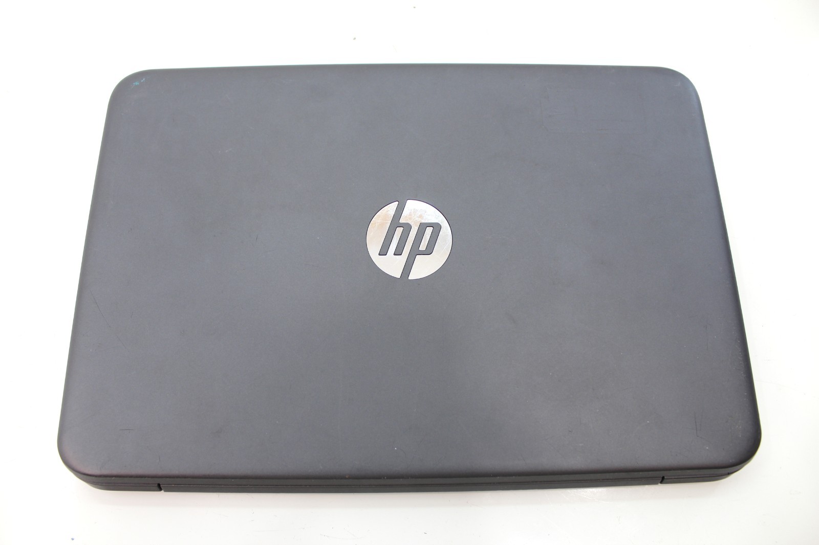 HP Stream 11 Pro 62 (No OS, HDD, or Charger) (Sku 1R-389) For Parts