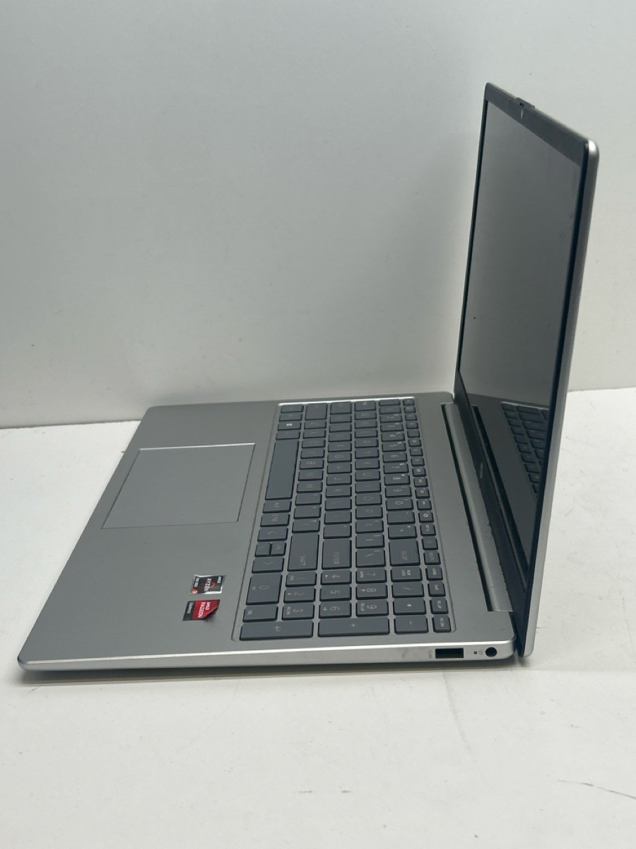 HEWLETT PACKARD 15 -15FC0 (P28020142)